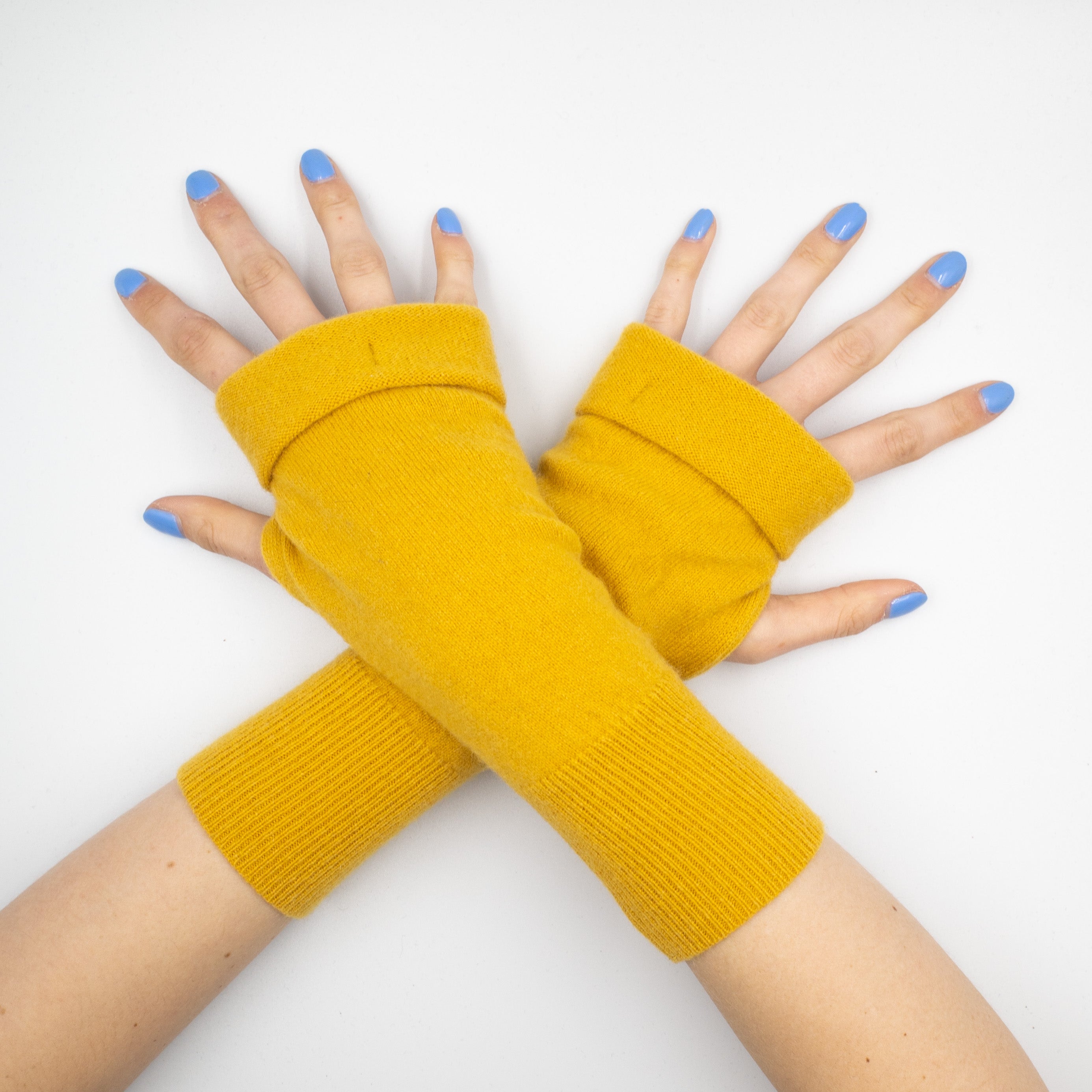 Yellow store fingerless gloves