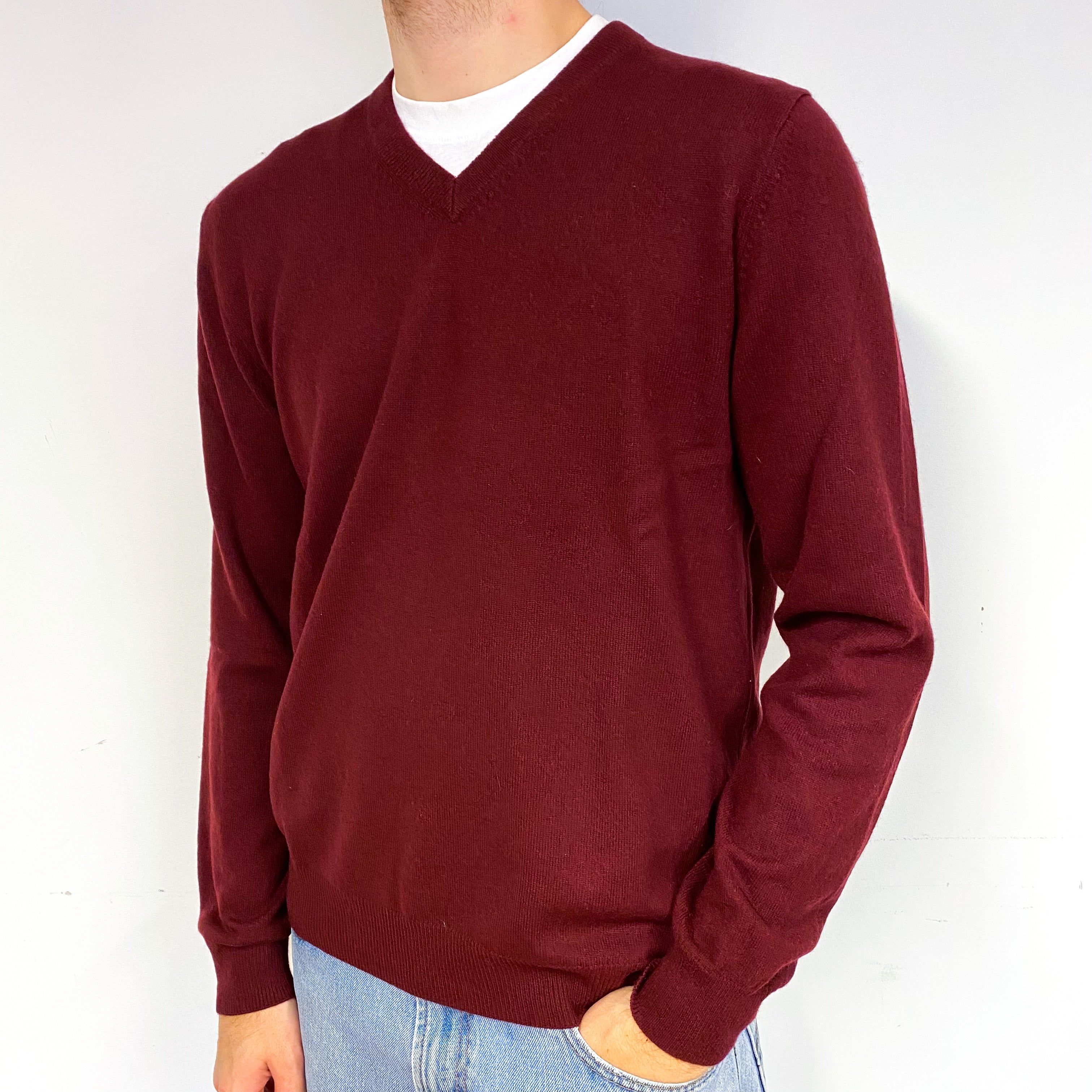 Mens red v hot sale neck cashmere sweater