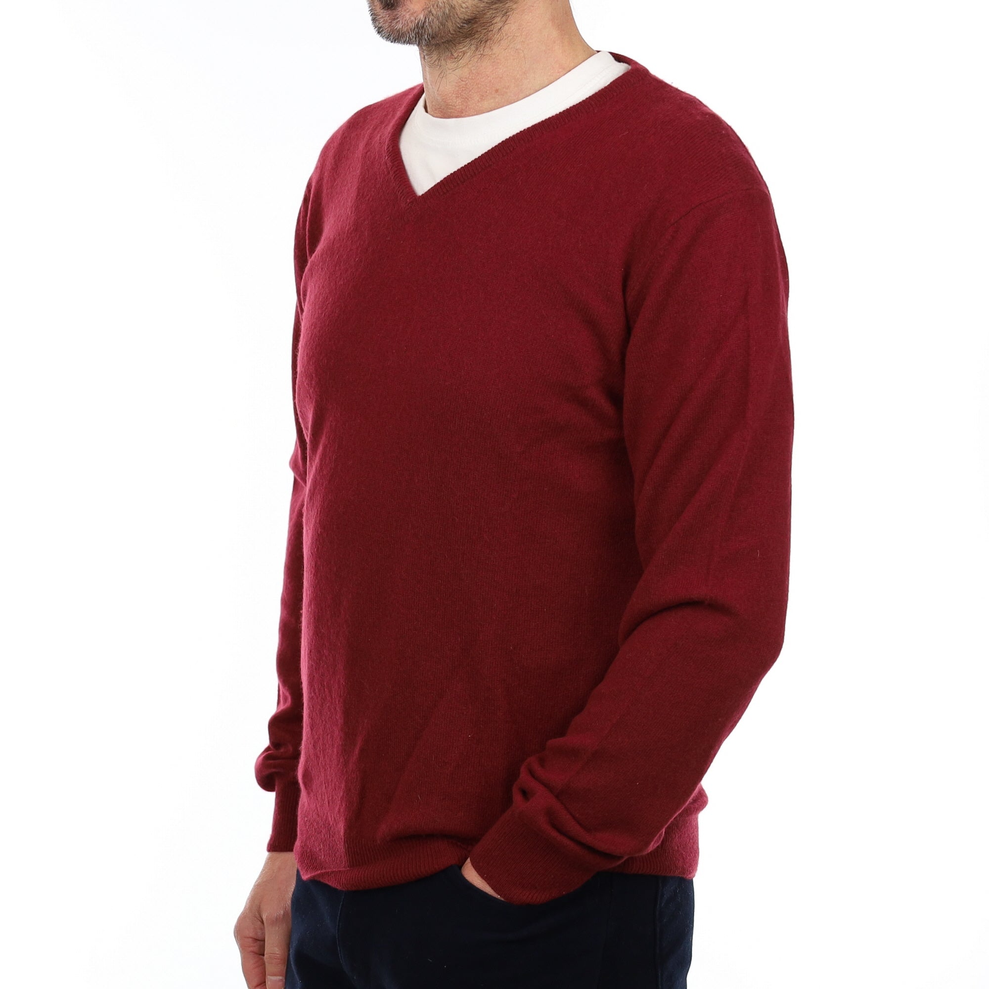 Italian Men's Burgundy Cashmere V Neck Jumper Small