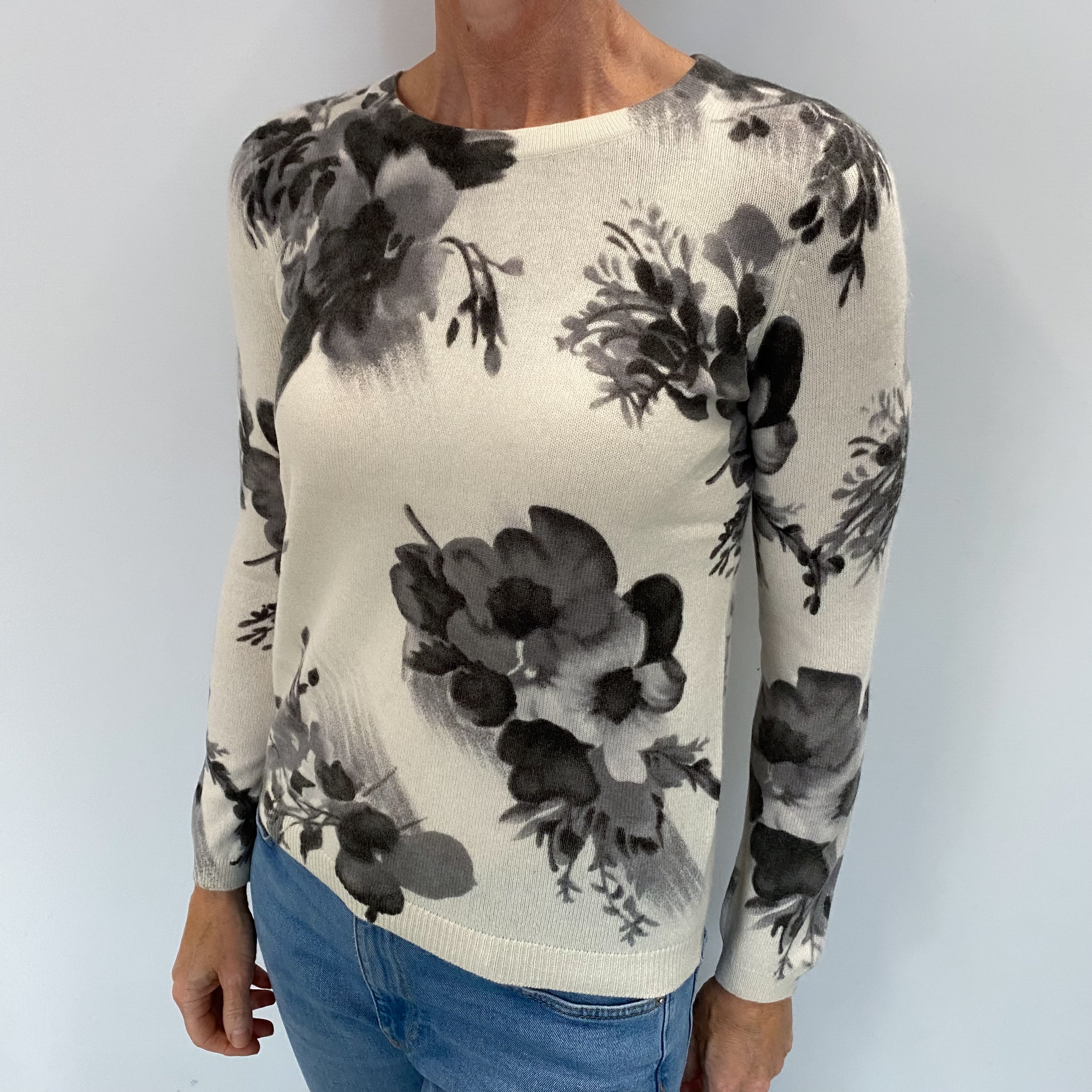 Vanilla Cream Floral Cashmere Crew Neck Jumper Small