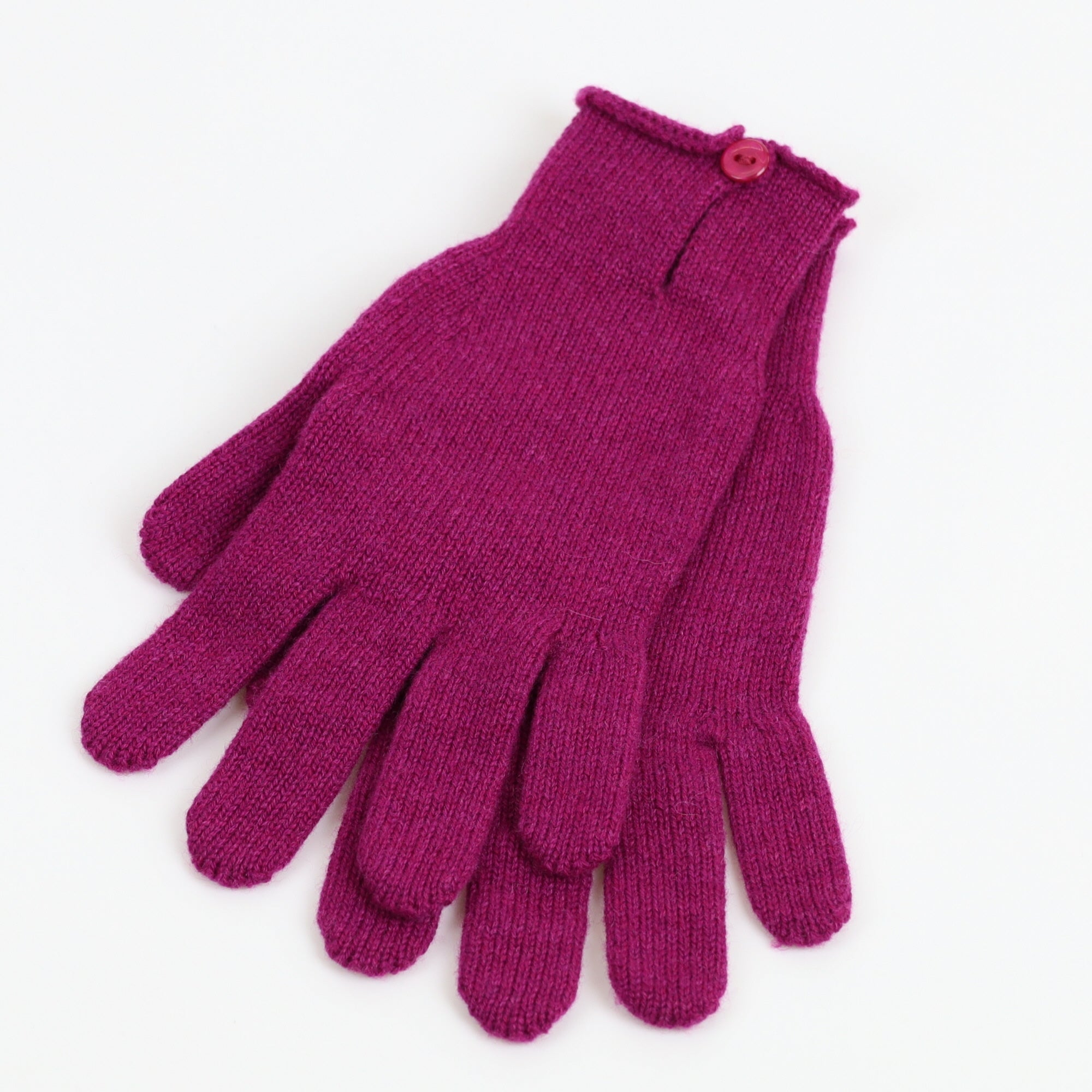 Brand New Scottish Mulberry Purple Buttoned Cashmere Gloves