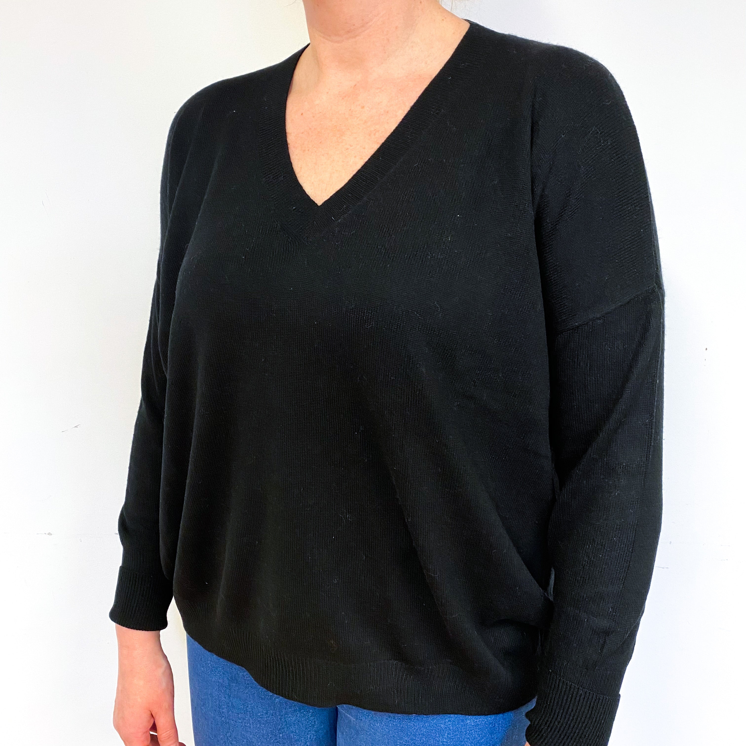 Black Slouchy Cashmere V-Neck Jumper Large