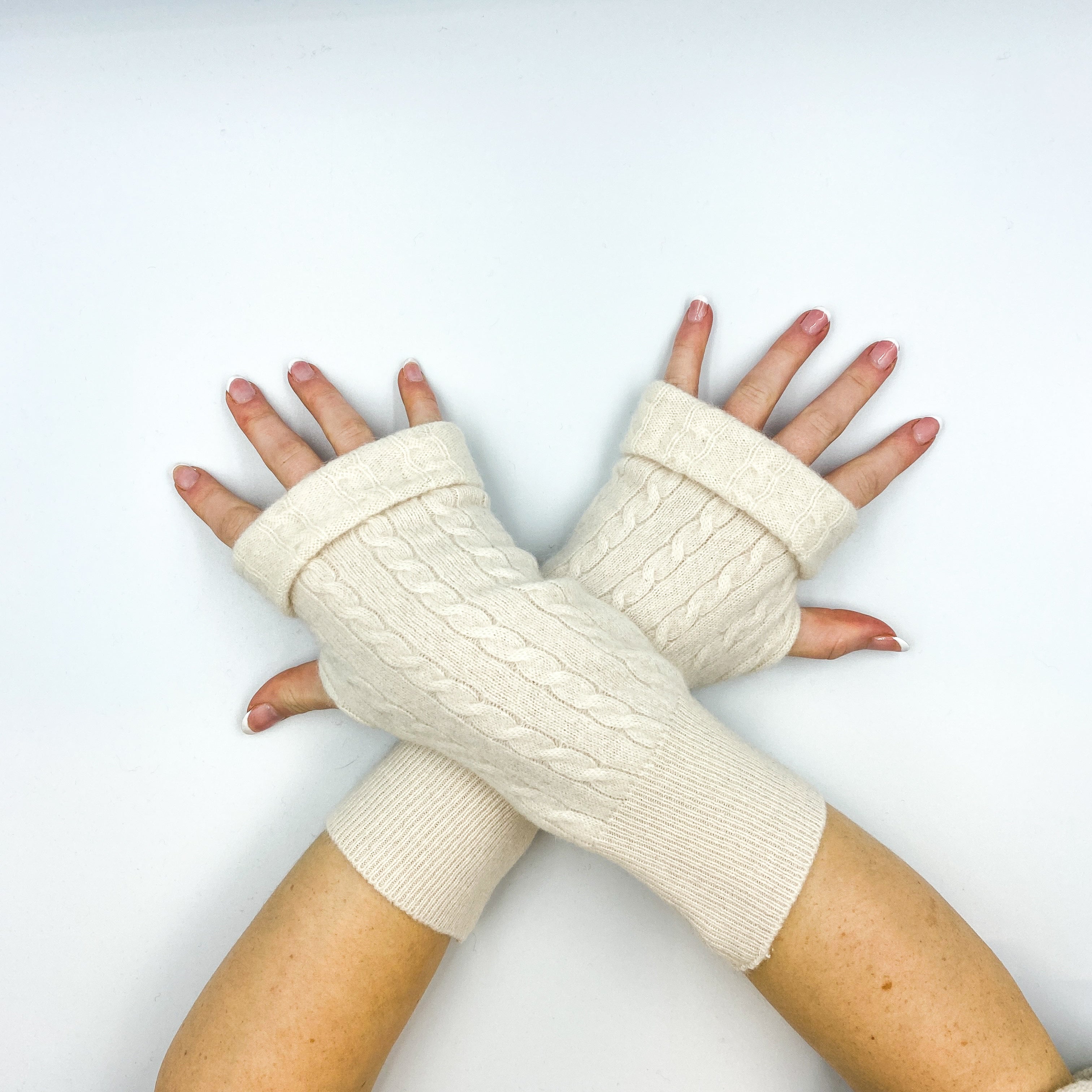 Winter White Cable Fingerless Gloves