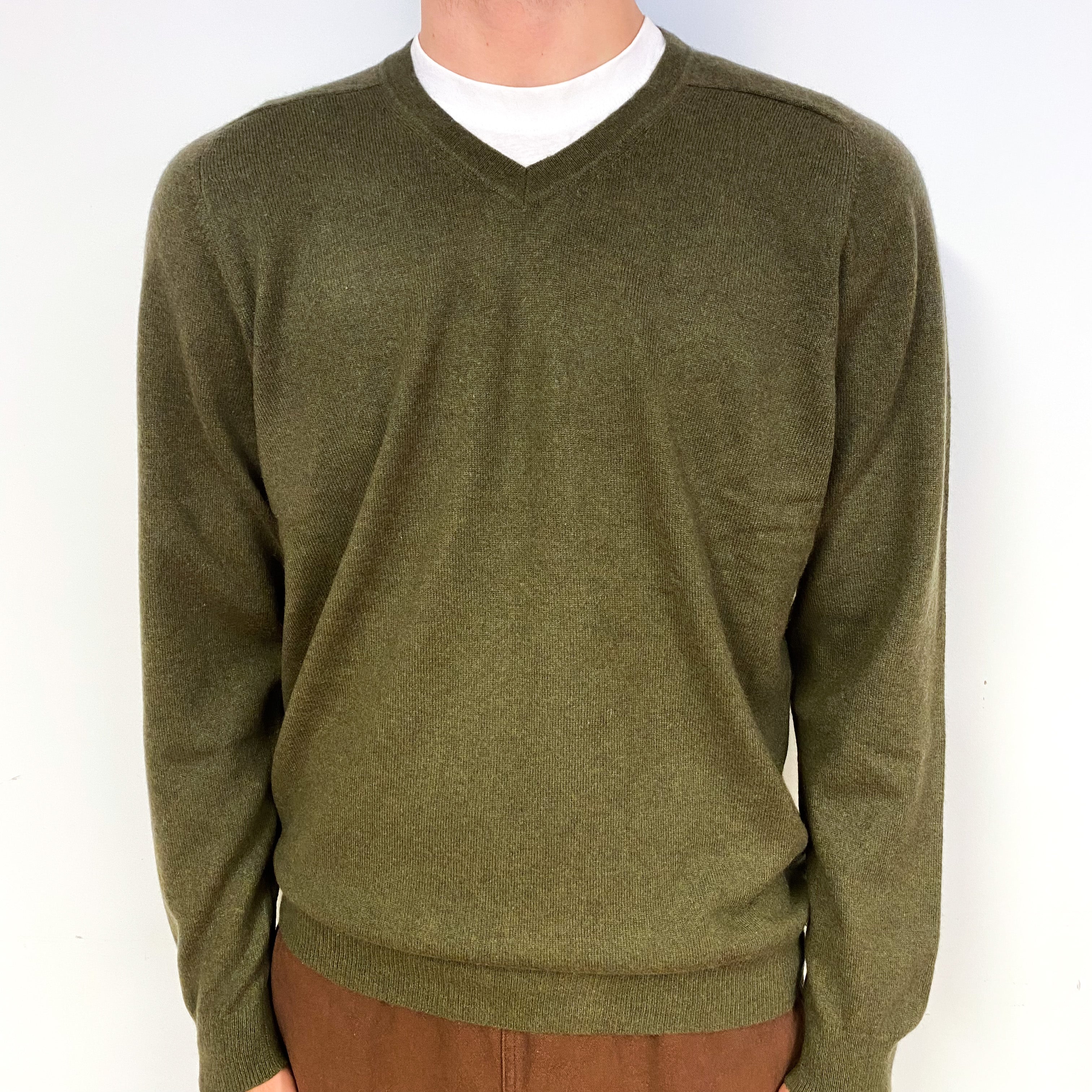 Men's Khaki Green Cashmere V-Neck Jumper Large