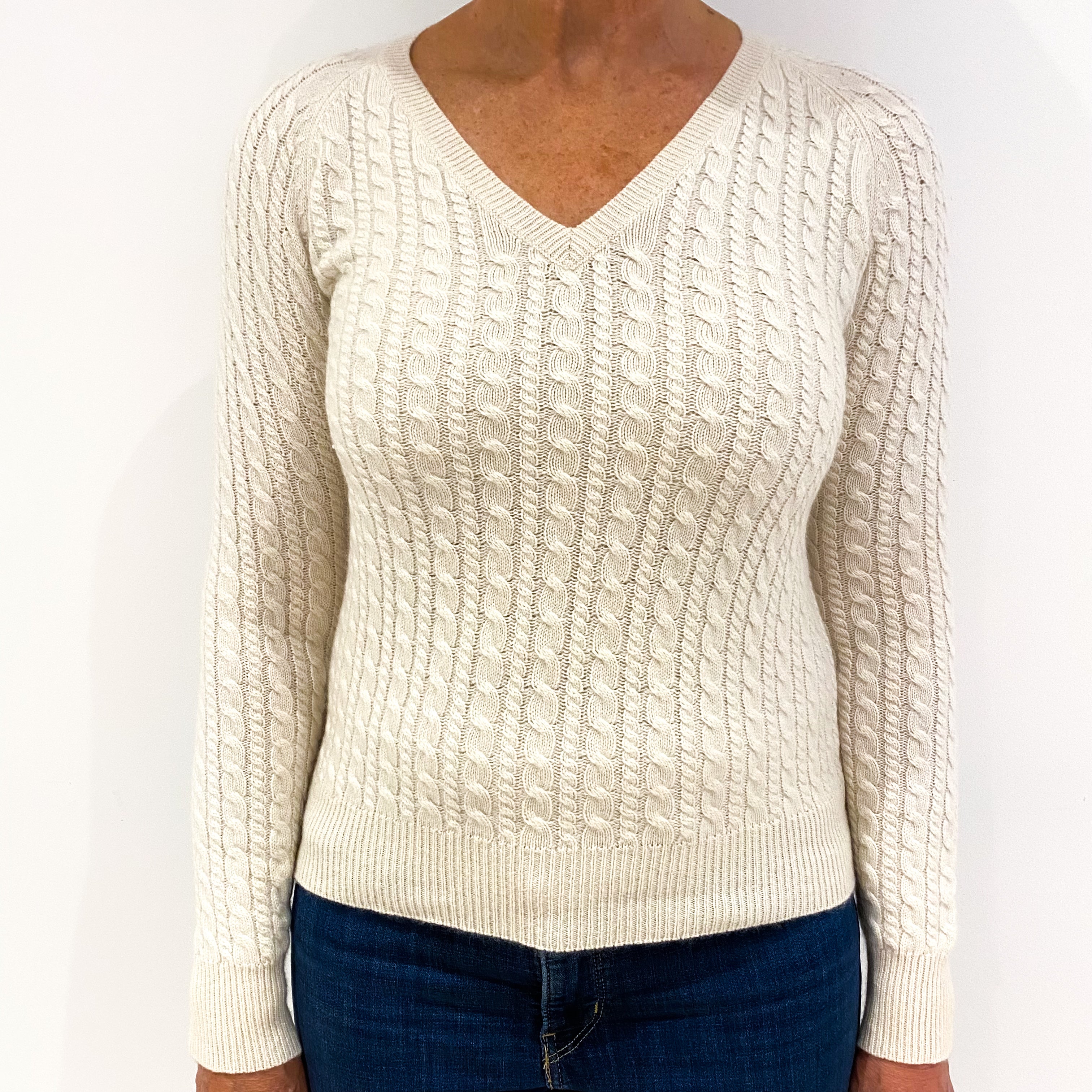 Winter White Cable Knit Cashmere V-Neck Jumper Medium