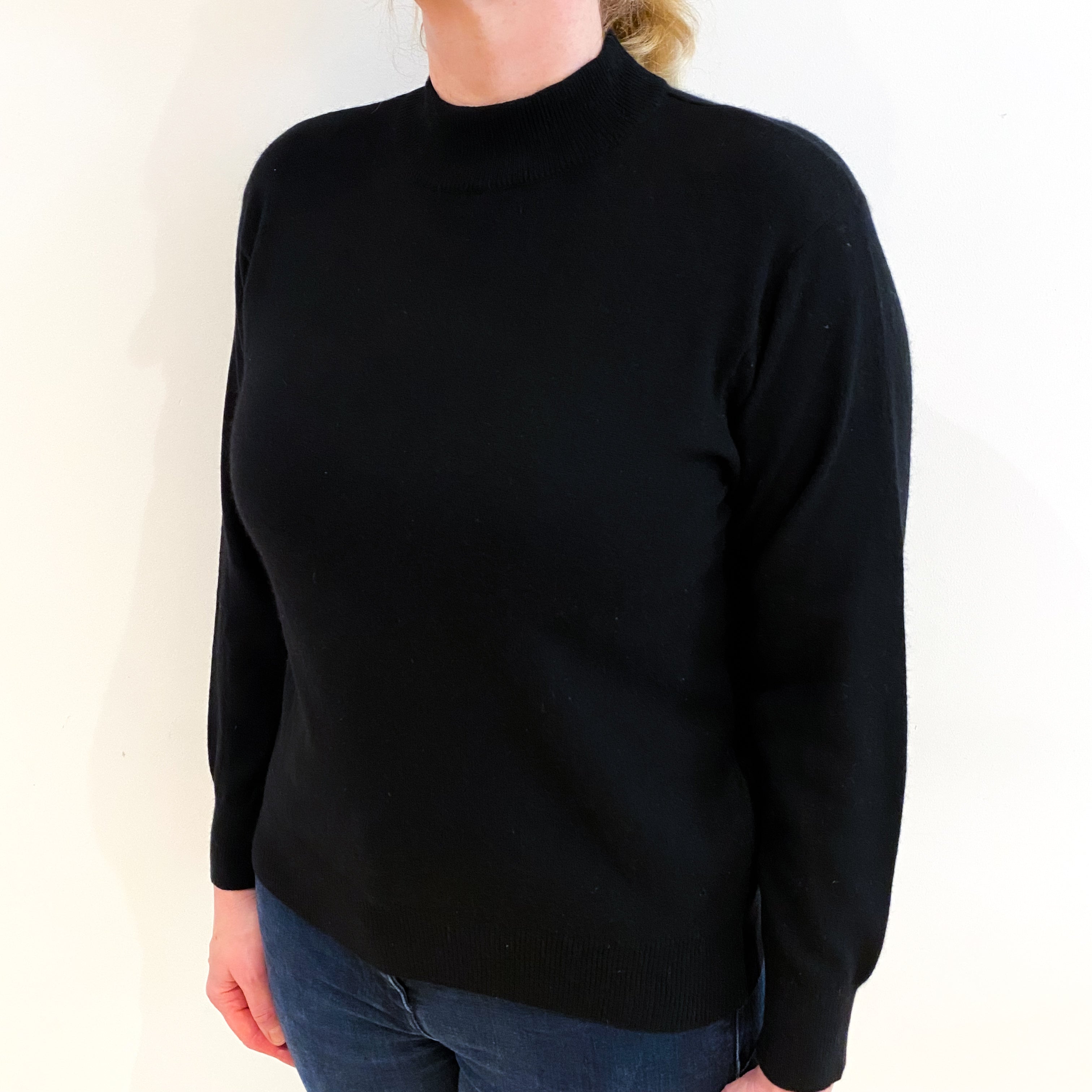 Black Cashmere Turtle Neck Jumper Large