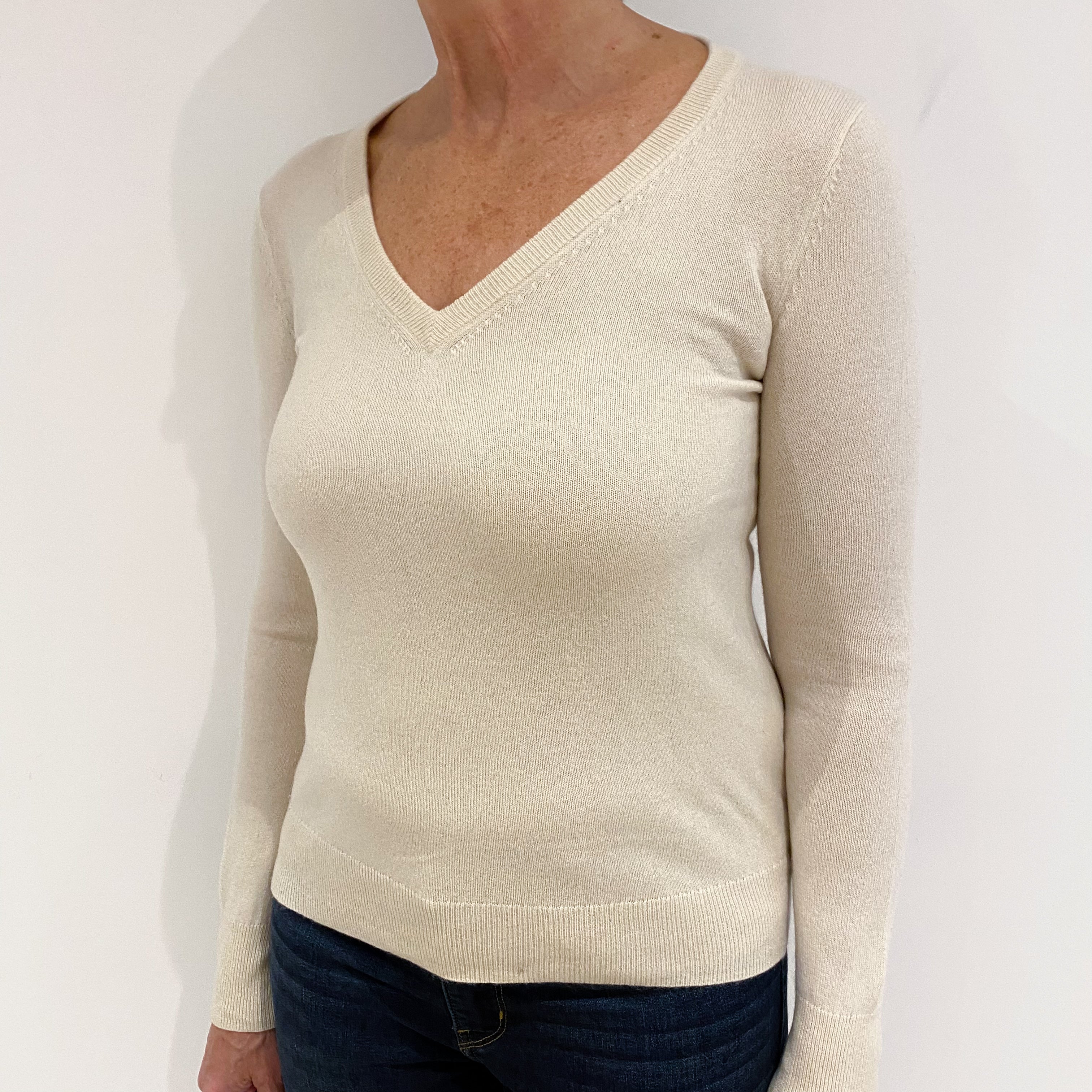 Vanilla Cream Cashmere V-Neck Jumper Medium