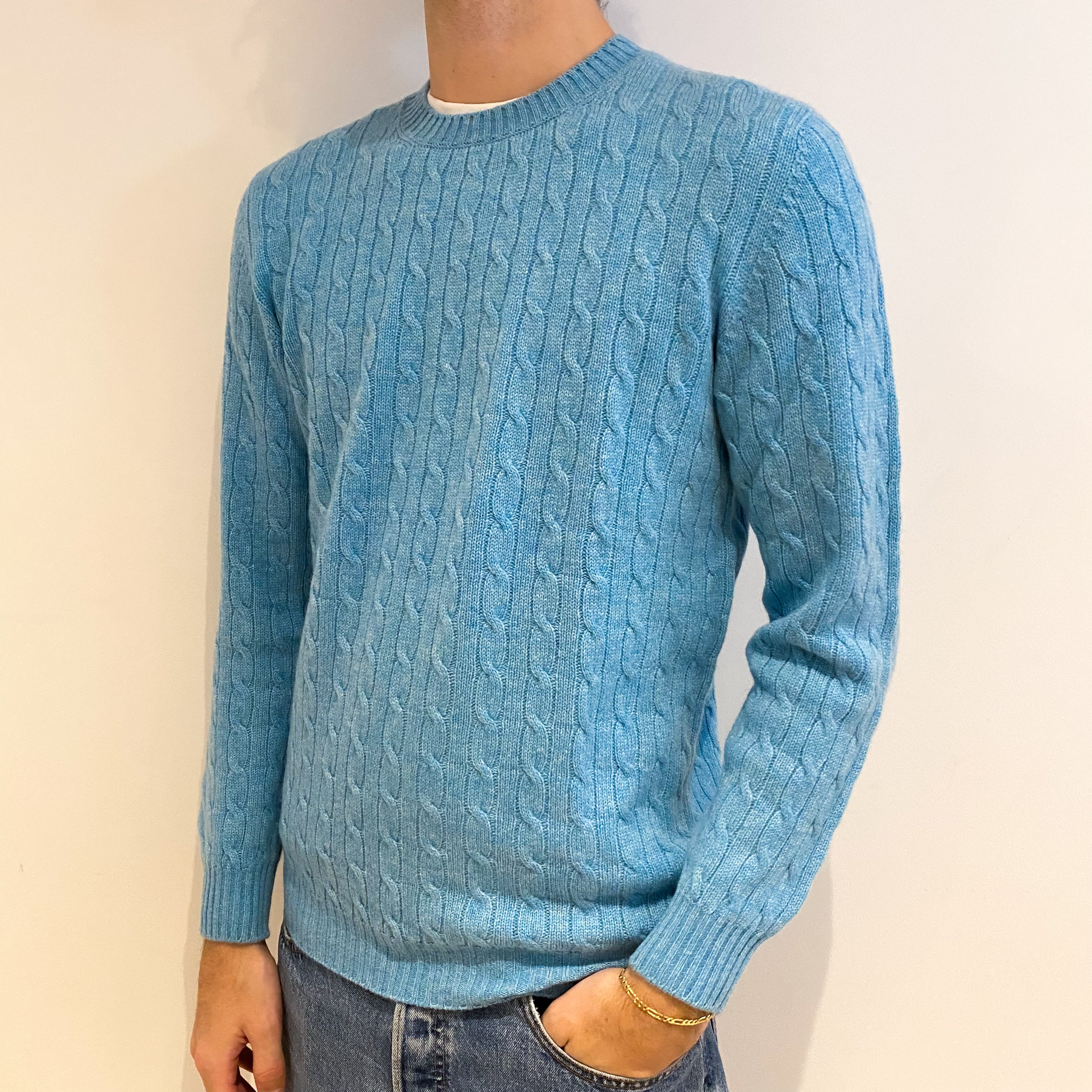 Men’s Brand New Scottish Aqua Blue Cable Crew Neck Jumper Large