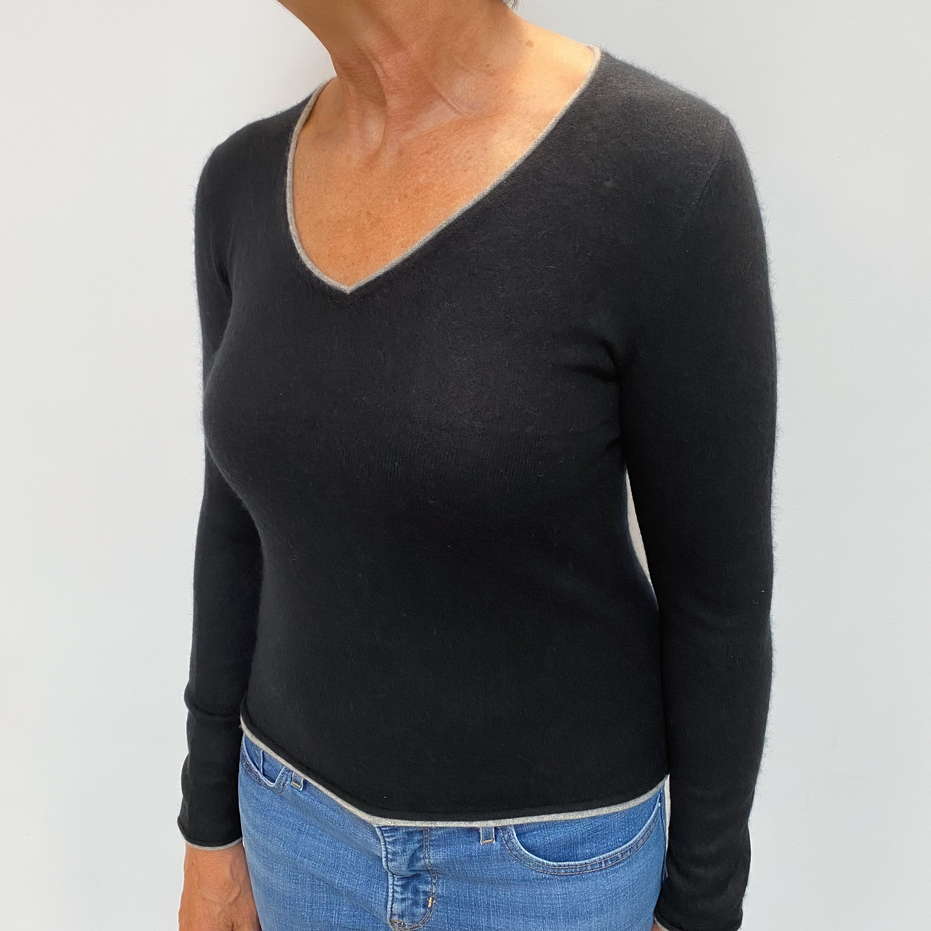 Black Cashmere V Neck Jumper Medium