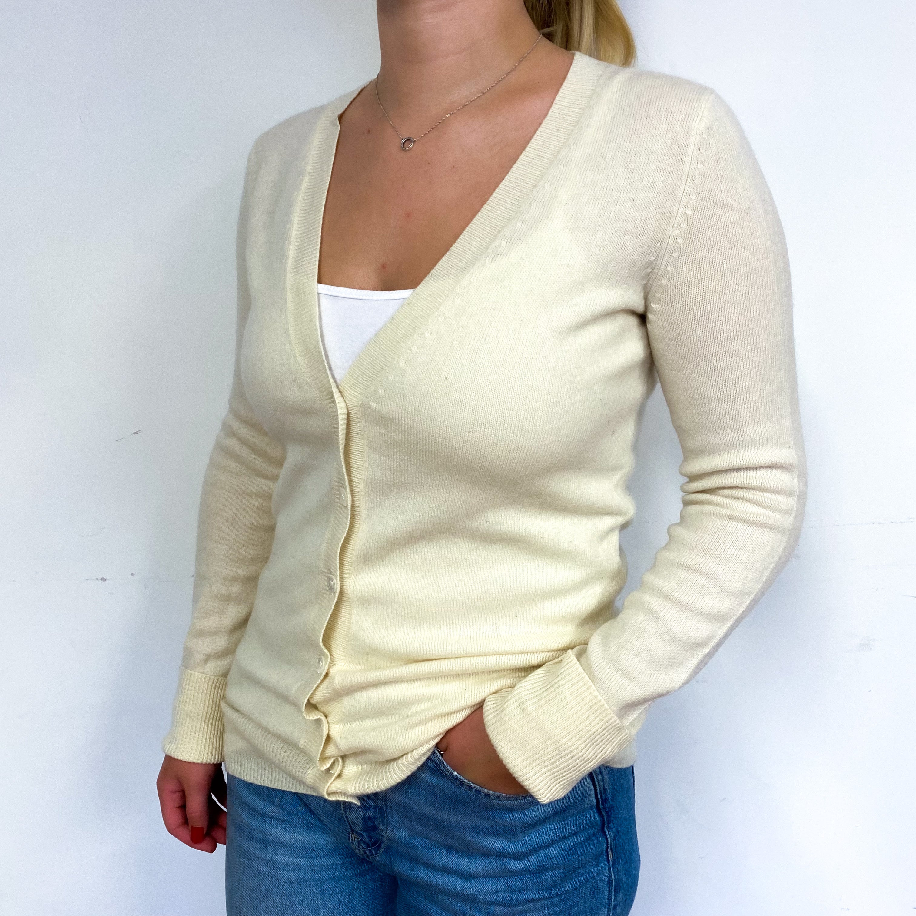 Vanilla V Neck Cardigan Small