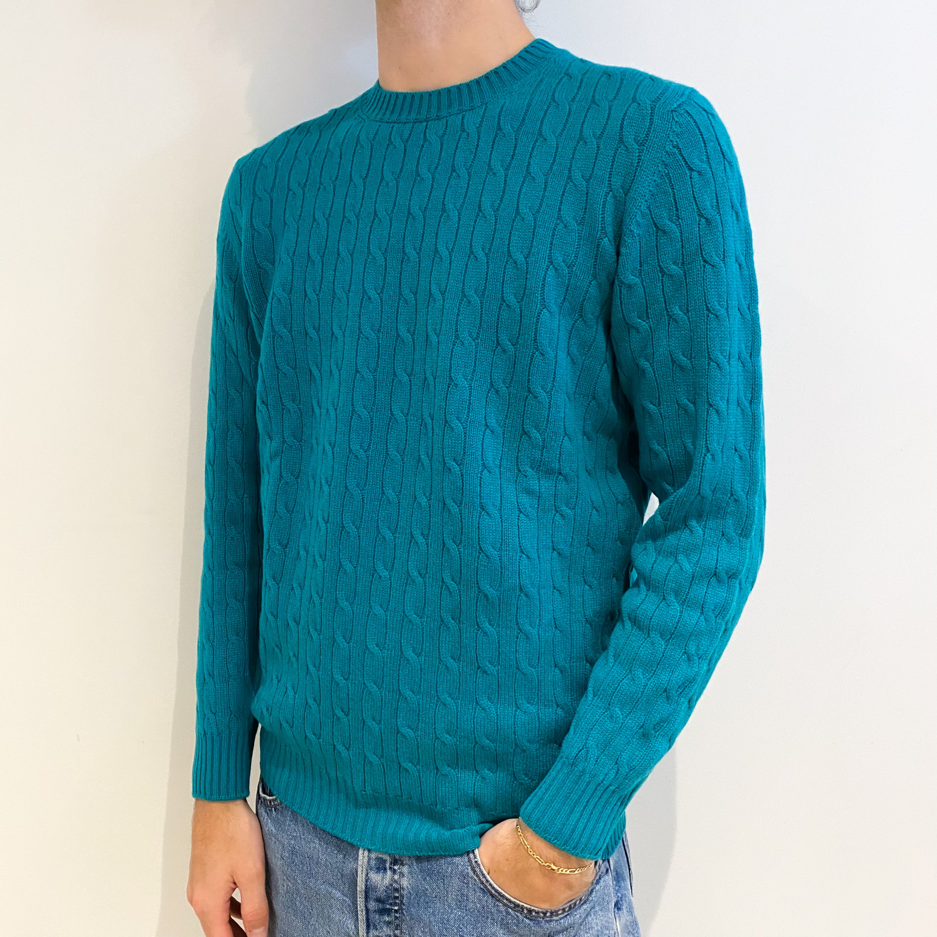 Men’s Brand New Scottish Aqua Green Cable Crew Neck Jumper Large