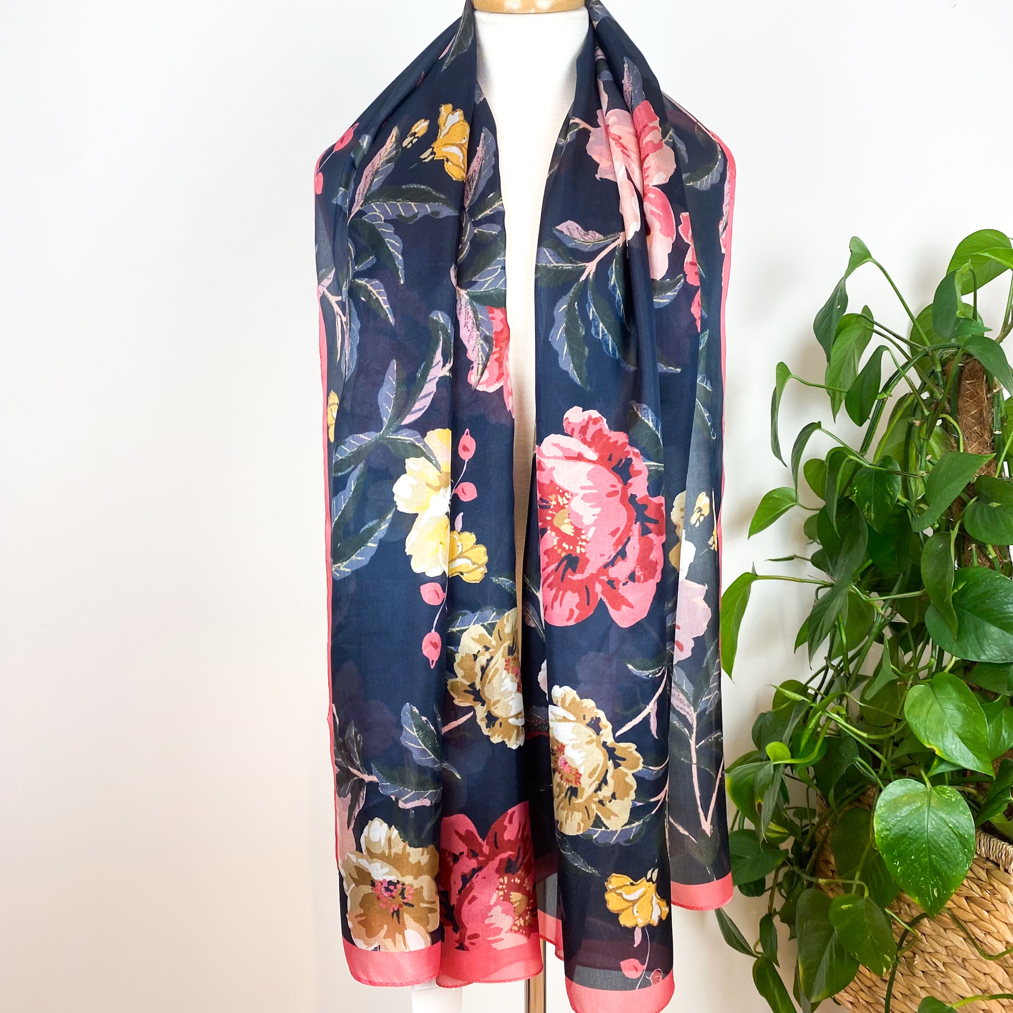 Brand New Joules Floral Wrap Style Silk Scarf