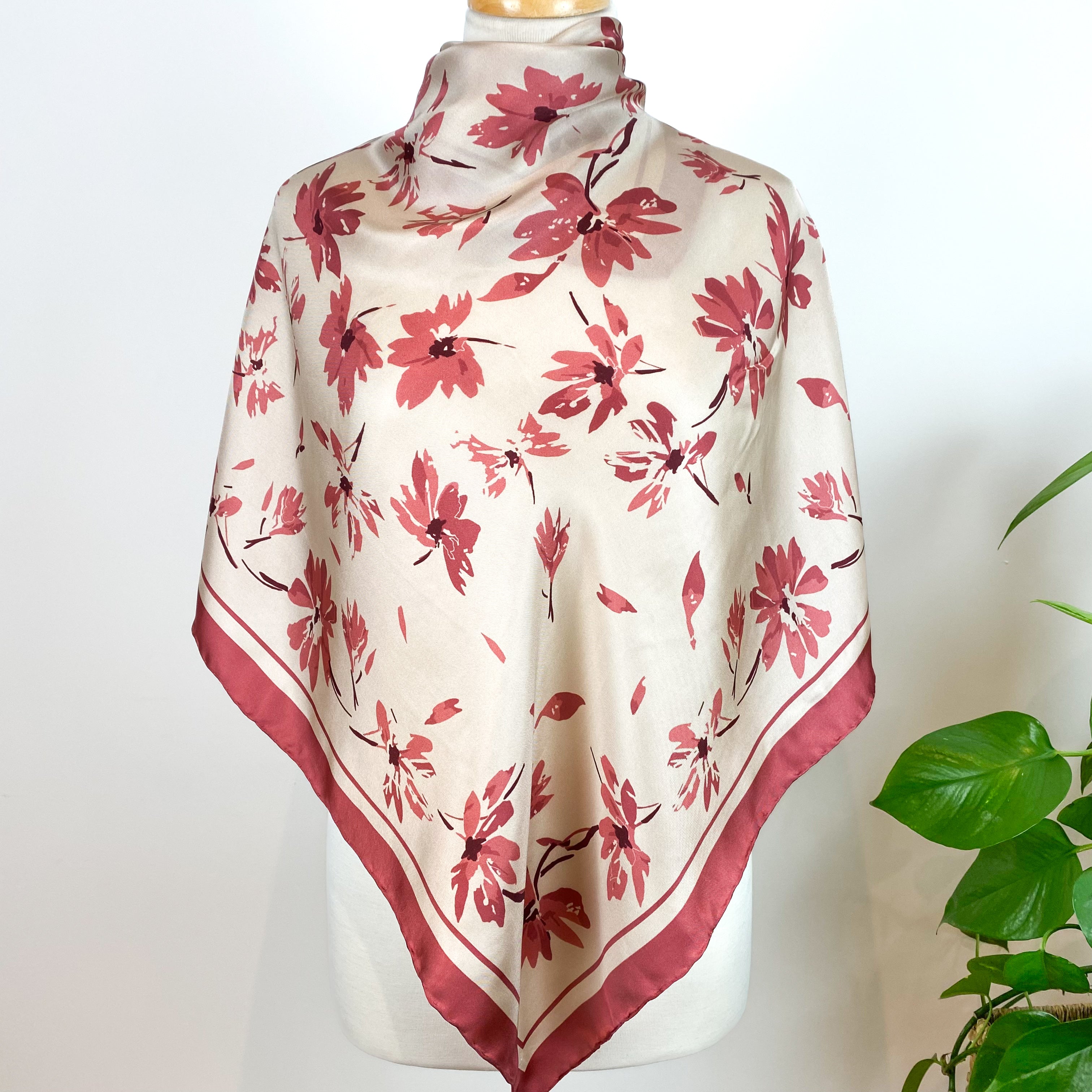 Pretty Floral Beckford Silk Scarf – NEARLY NEW CASHMERE CO.