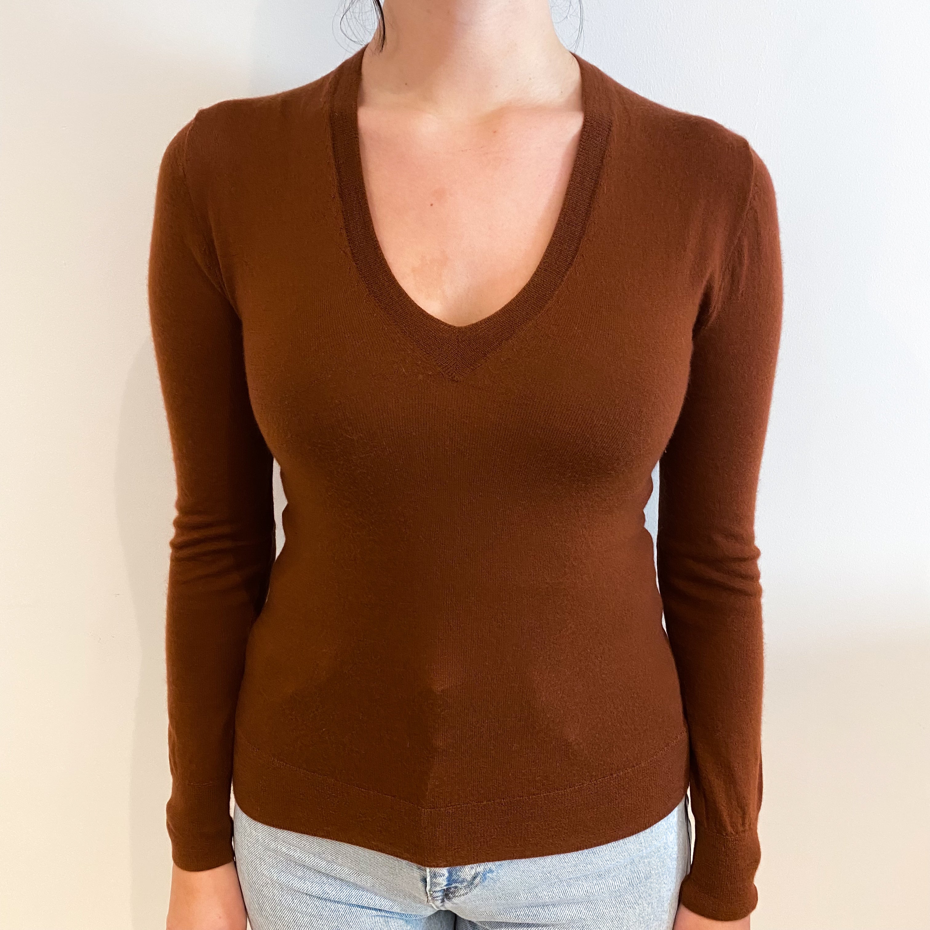 Fine Knit Chestnut Brown Cashmere V-Neck Jumper Small