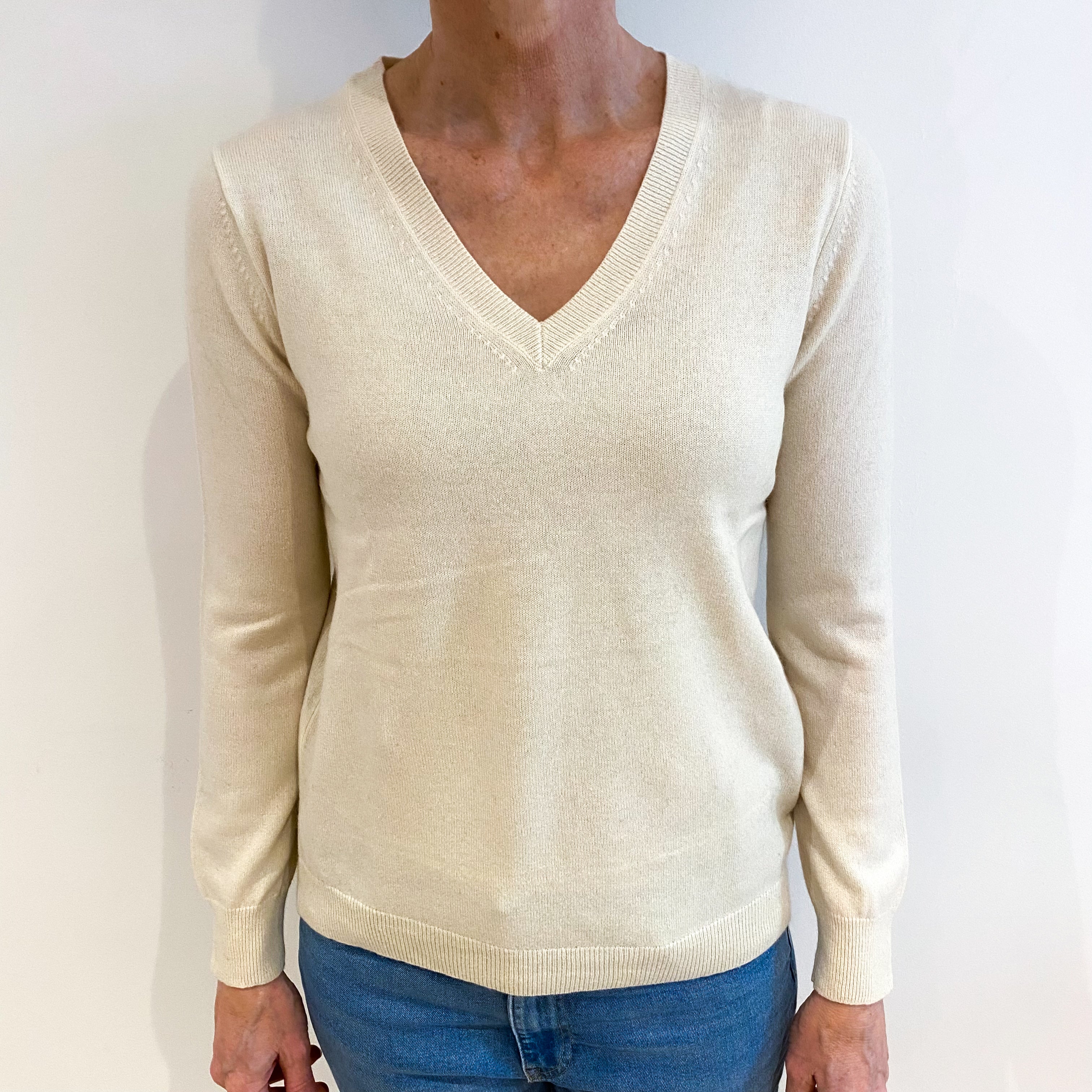 Vanilla Cream Cashmere V Neck Jumper Small