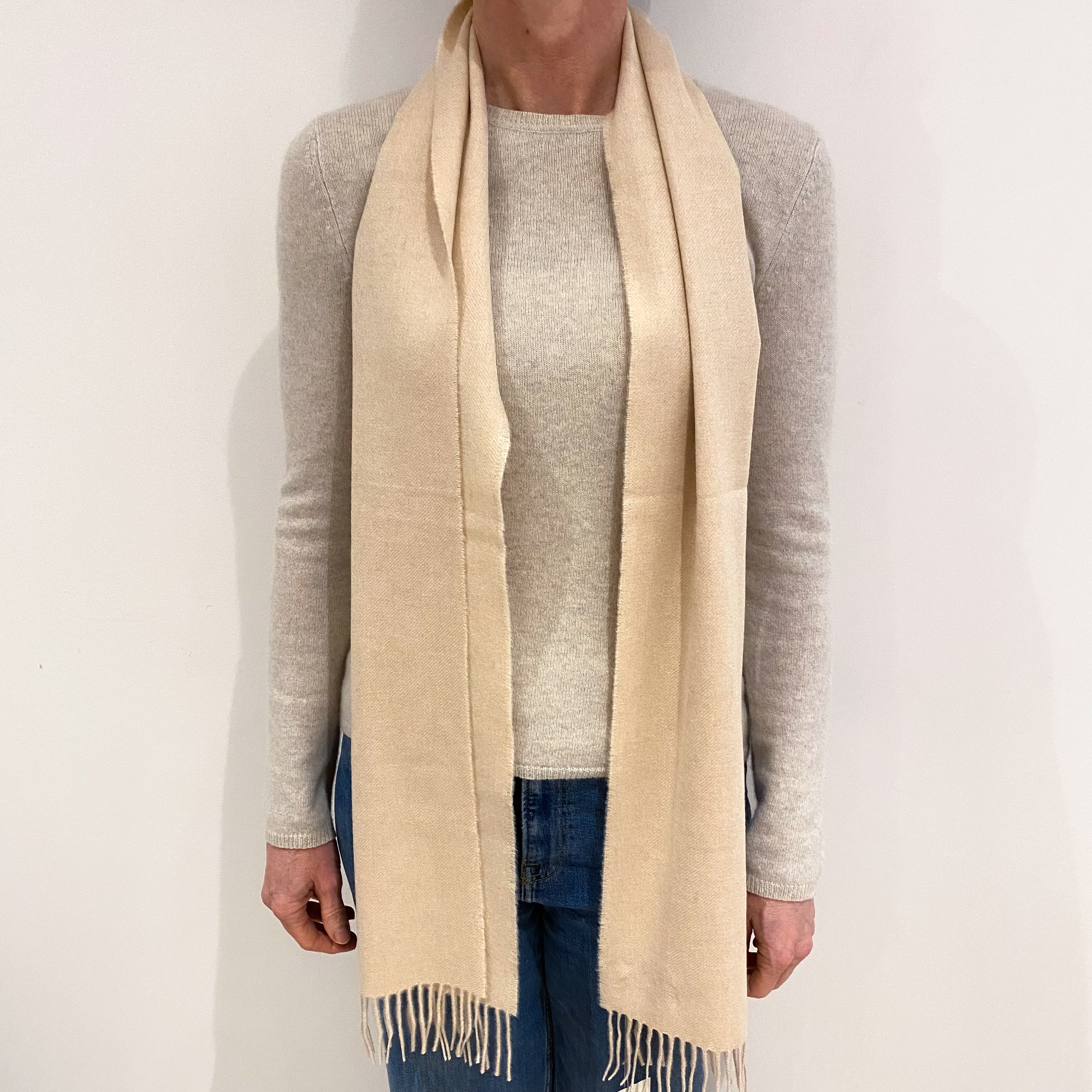 Brand New Scottish Cashmere Soft Beige Fringed Scarf