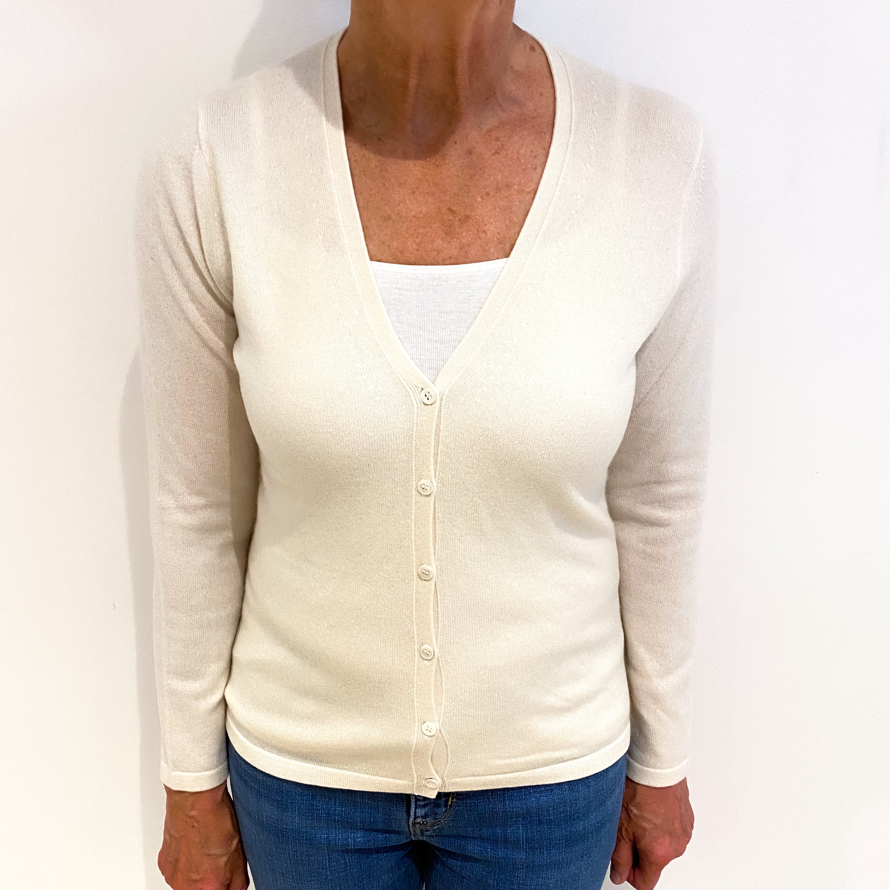 Vanilla Cream Cashmere V Neck Cardigan Medium