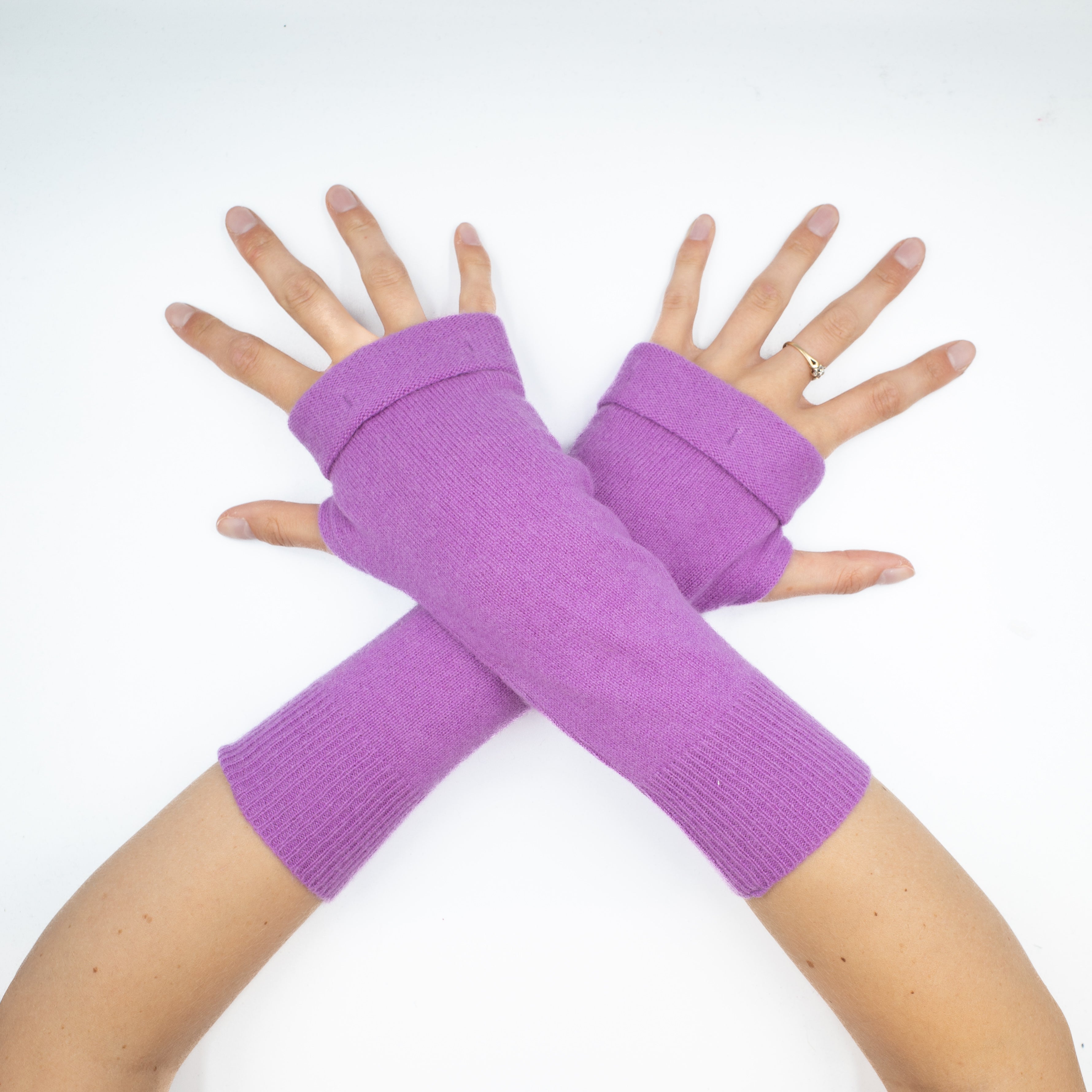 Primrose Purple Fingerless Gloves