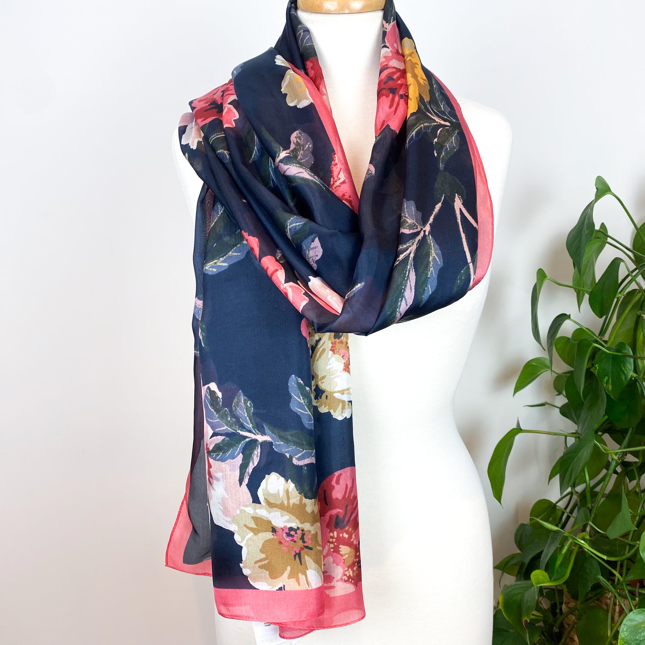 Brand New Joules Floral Wrap Style Silk Scarf