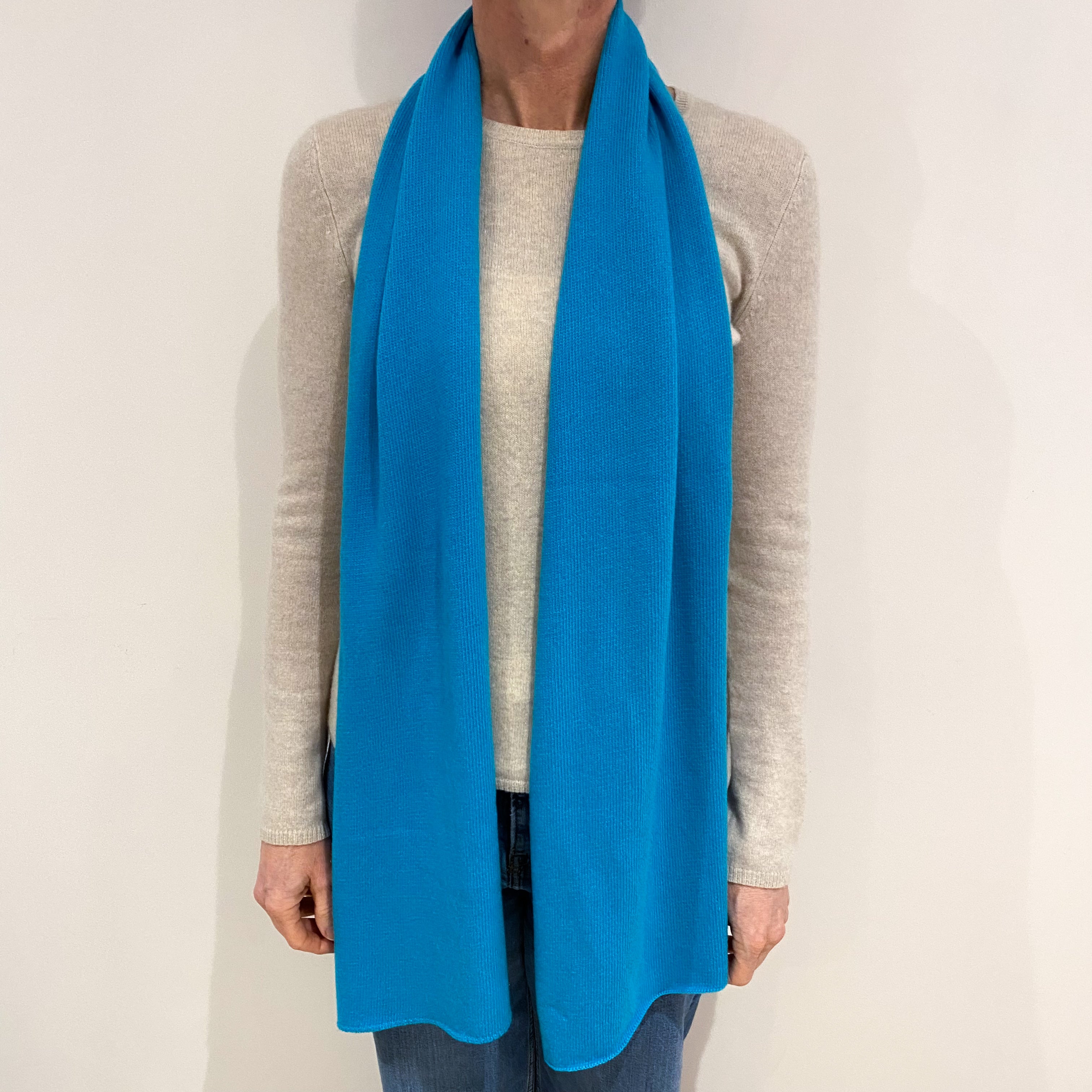 Brand New Scottish Cashmere Turquoise Scarf