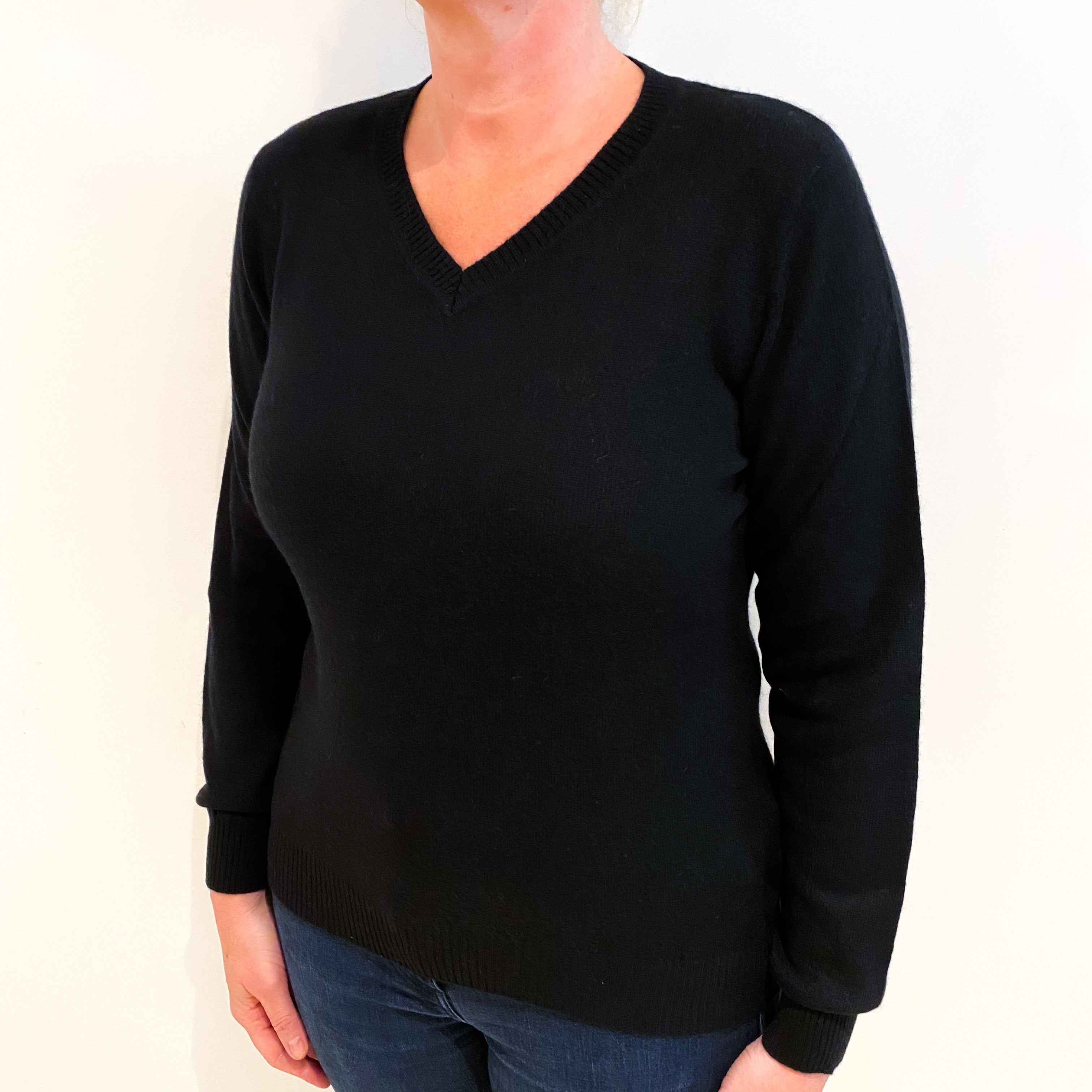 Black Cashmere V Neck Jumper Large