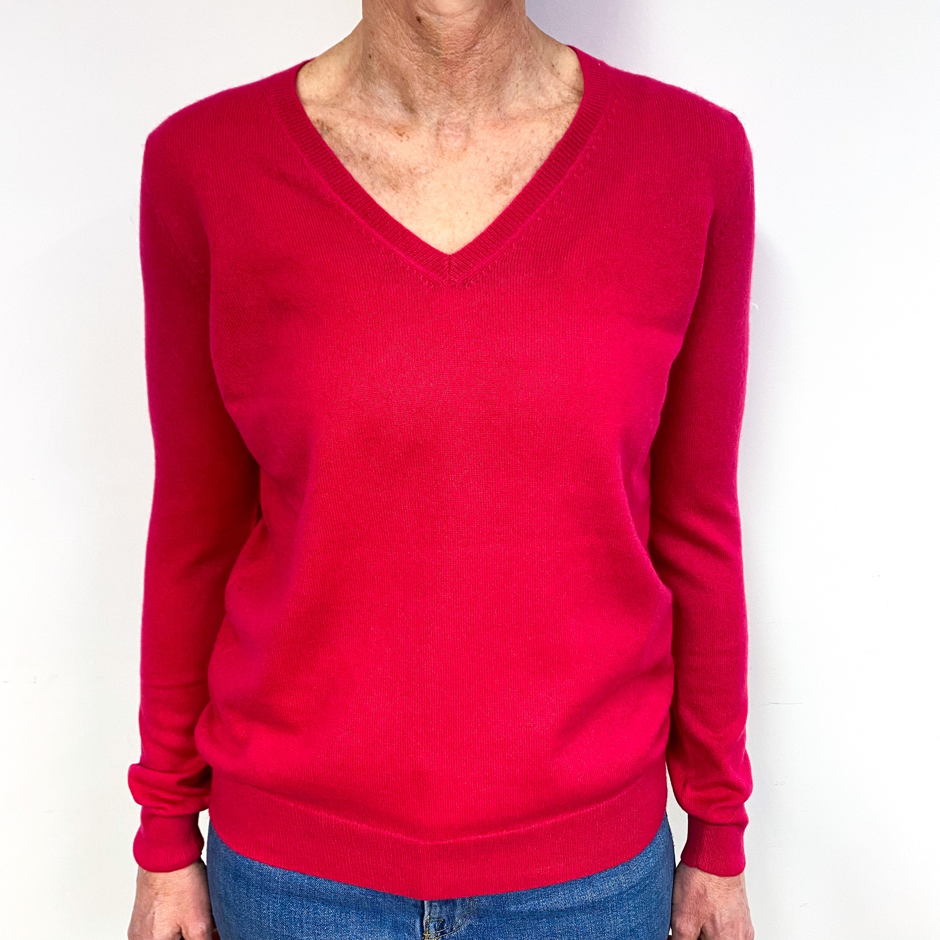 Cherry Pink Cashmere V-Neck Jumper Medium – NEARLY NEW CASHMERE CO.