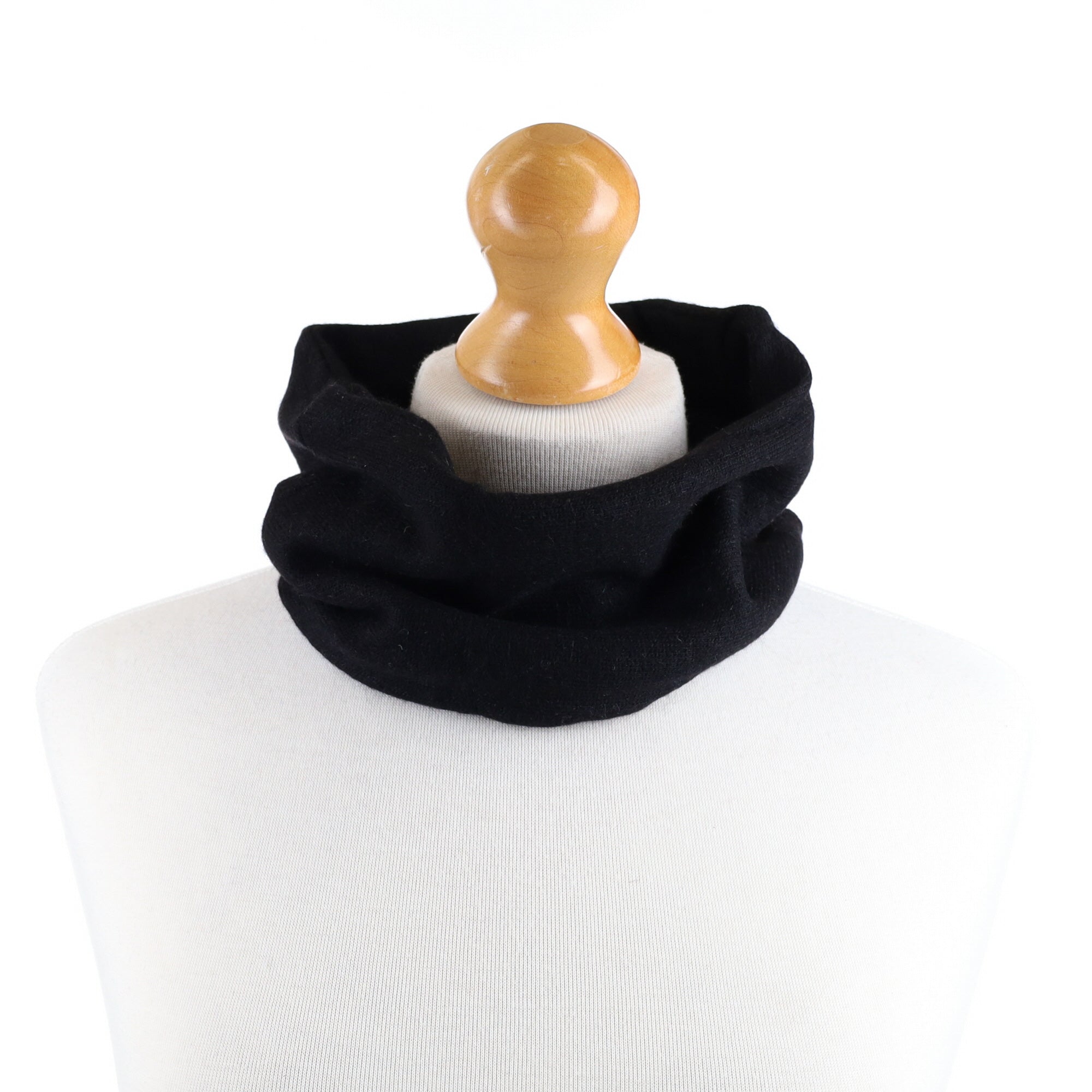 Black Cashmere Neck Warmer