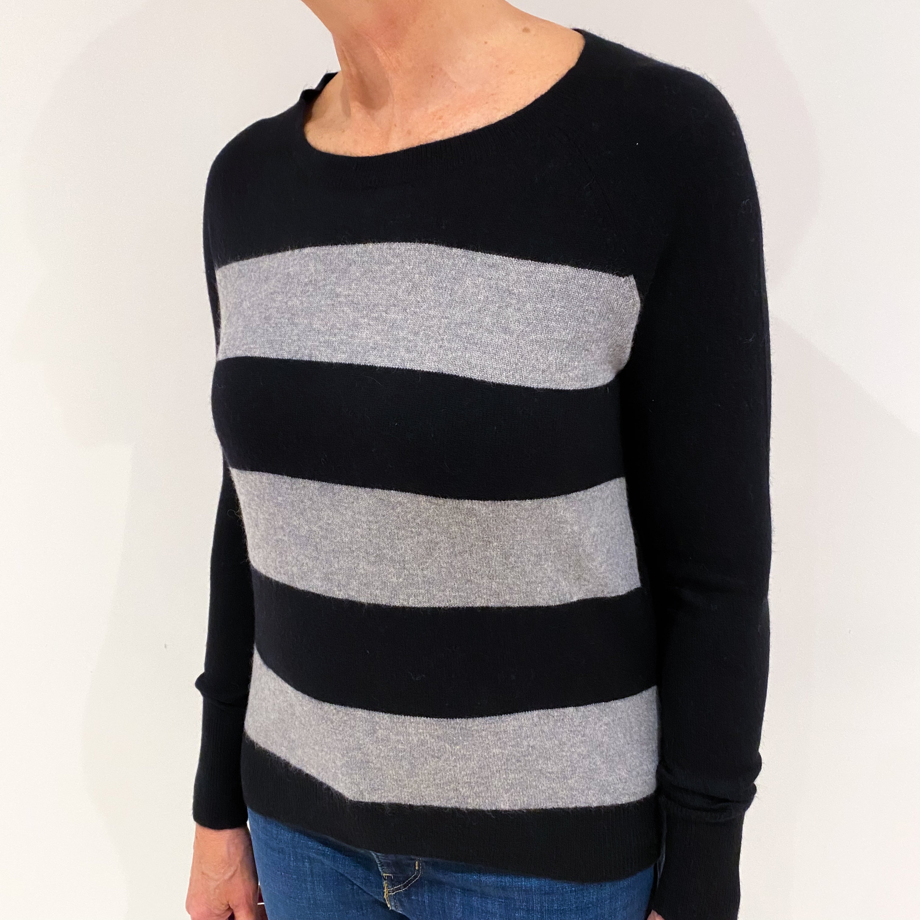 Black and Grey Striped Cashmere Scoop Neck Jumper Medium