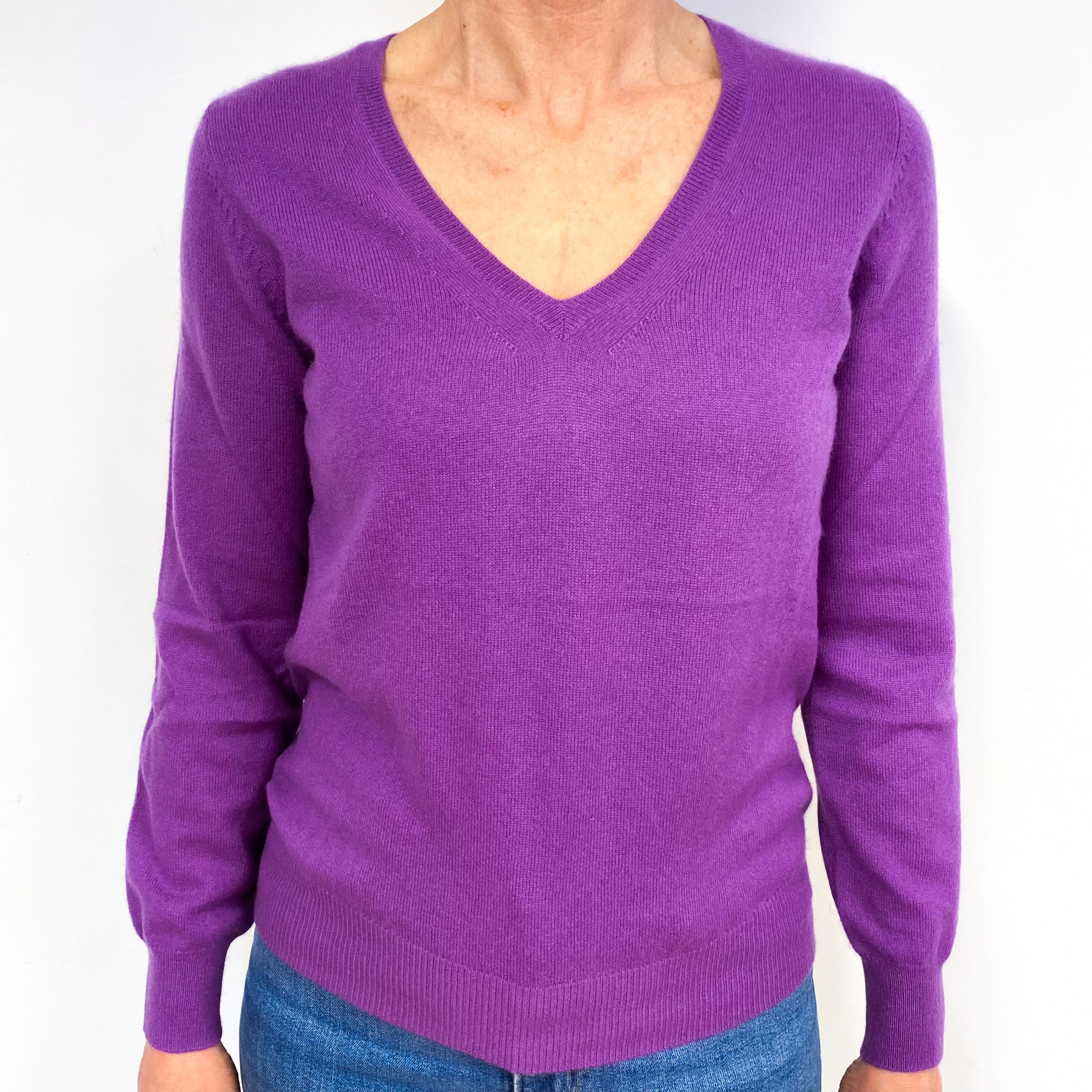 Loganberry Purple Cashmere V-Neck Jumper Medium