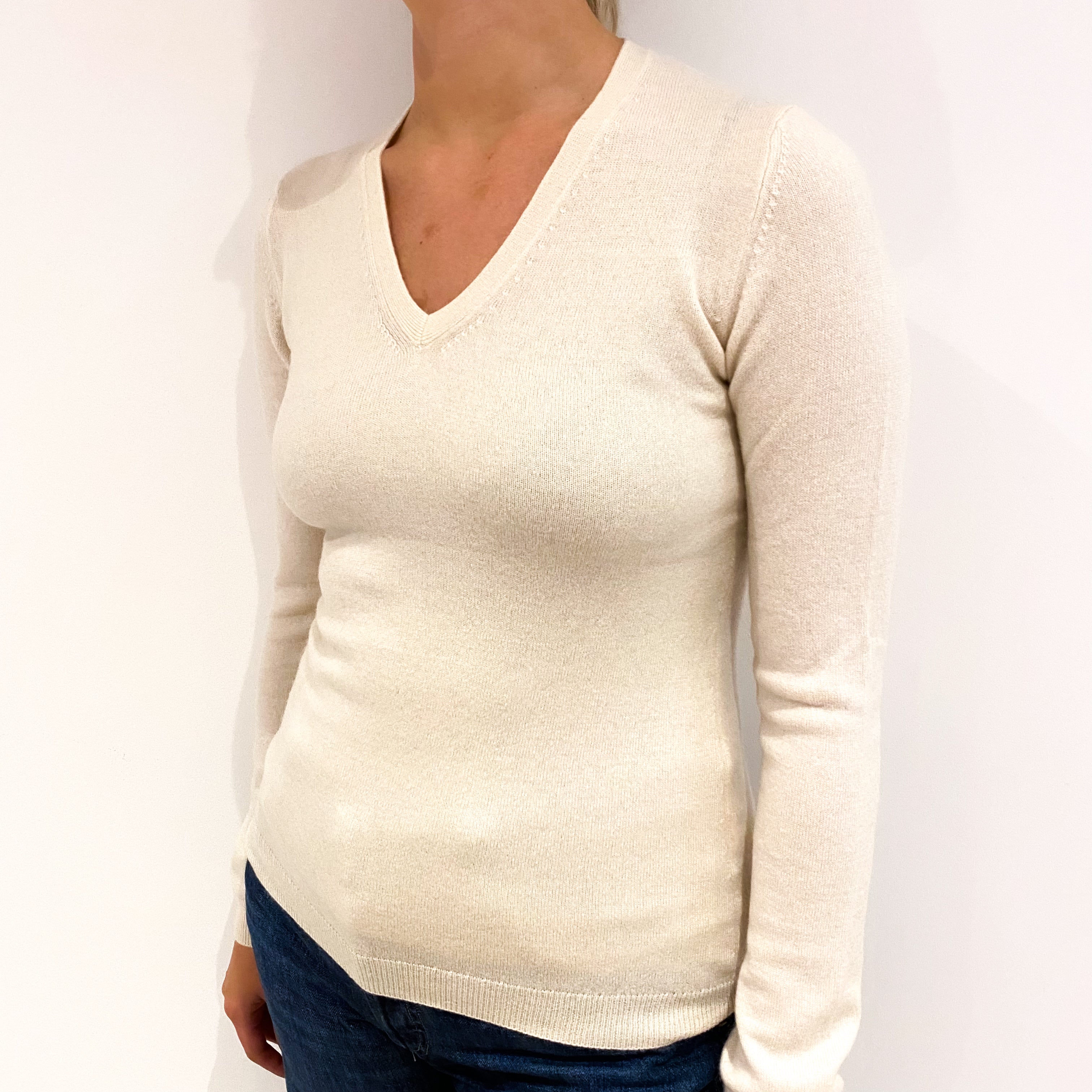 Vanilla Cream Cashmere V-Neck Jumper Small