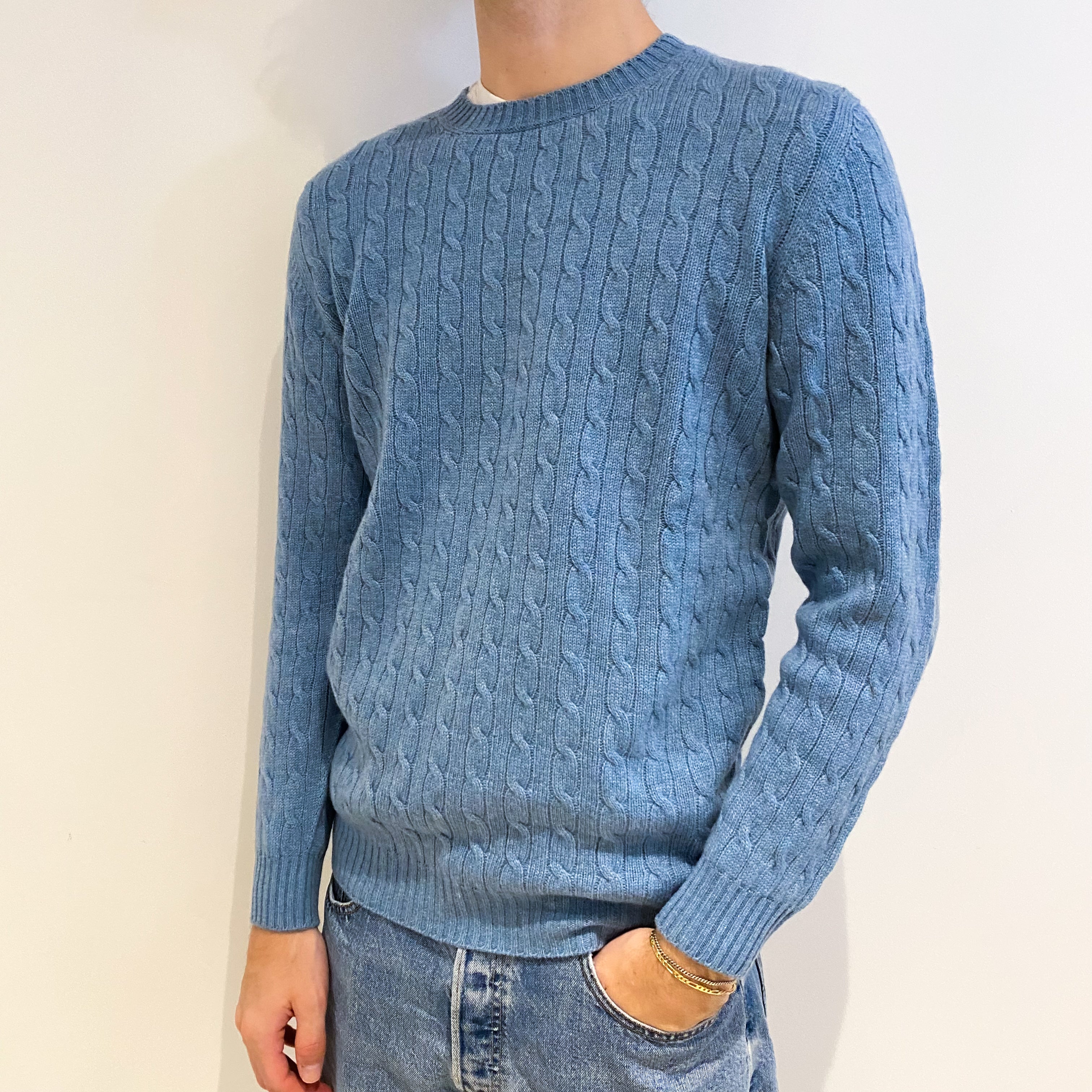 Men’s Brand New Scottish Sky Blue Cable Crew Neck Jumper Large