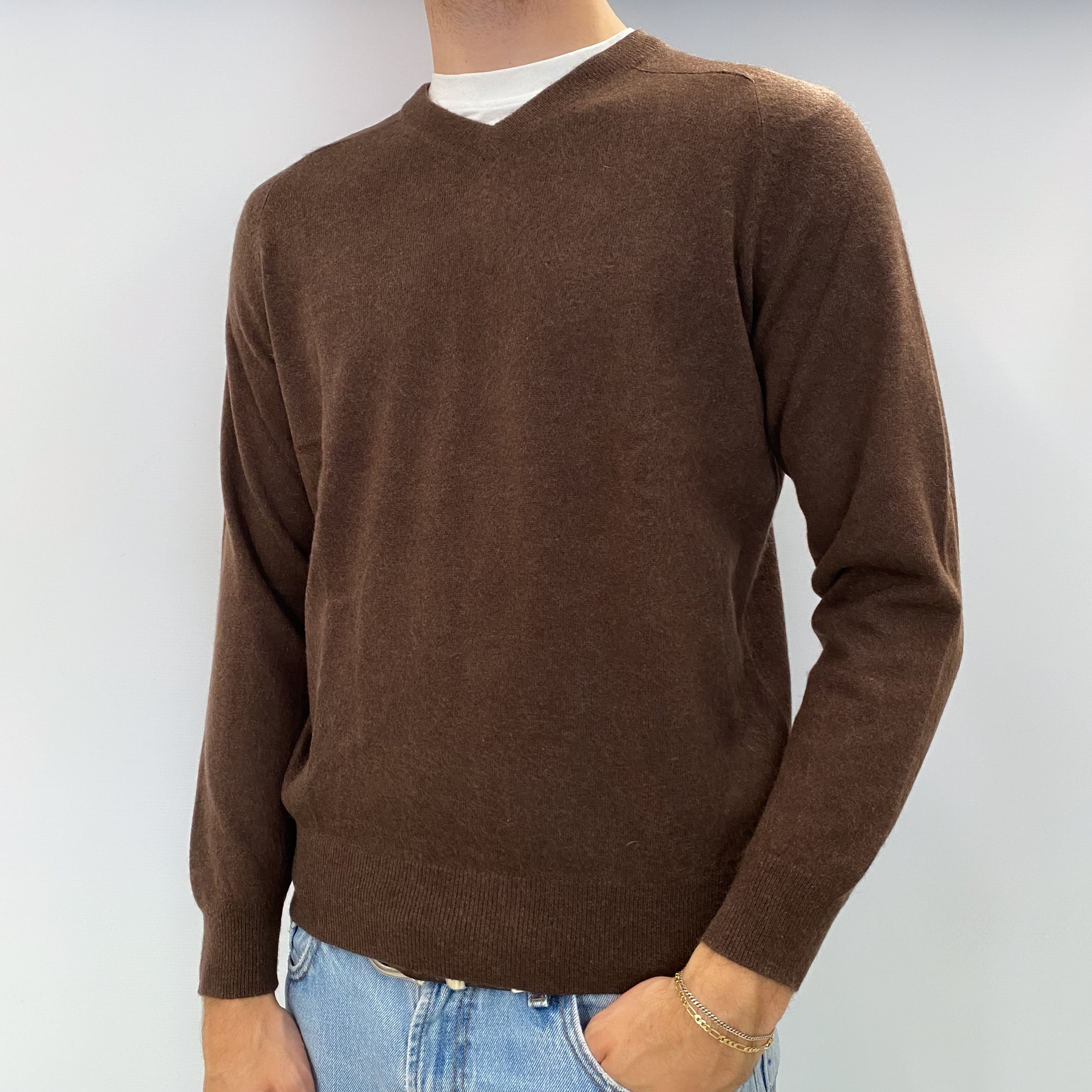 Men's Walnut Brown Cashmere V Neck Jumper Medium