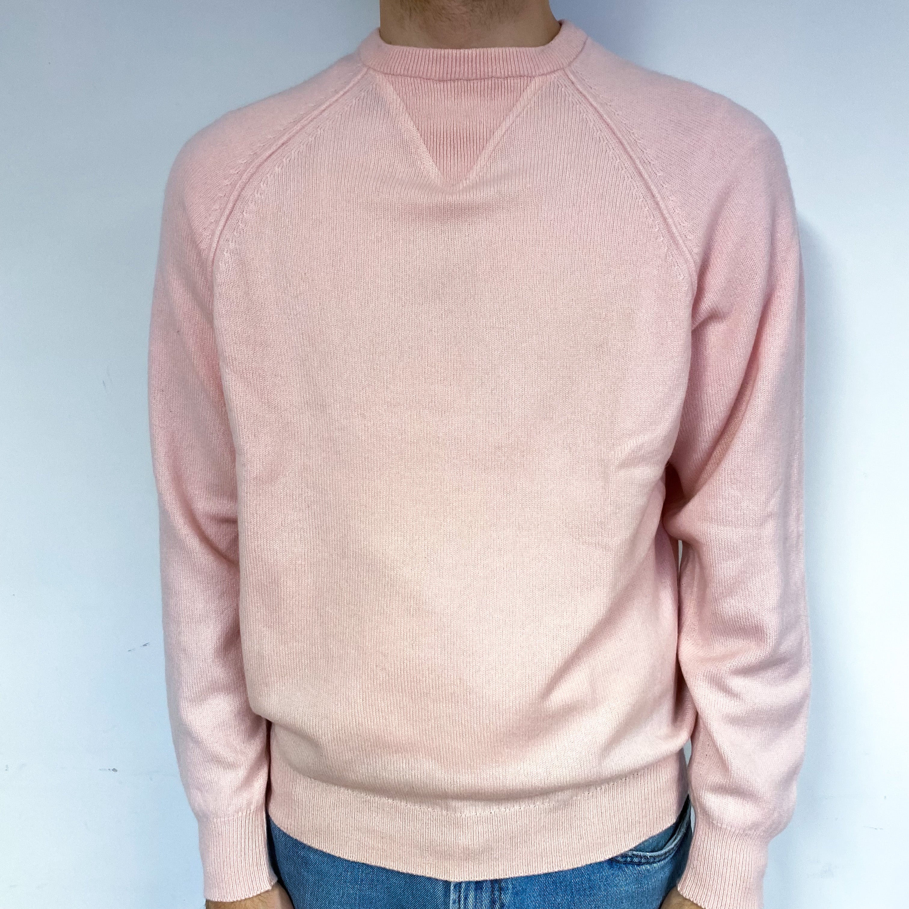 Men's Scottish Pale Pink Cashmere Crew Neck Jumper Large