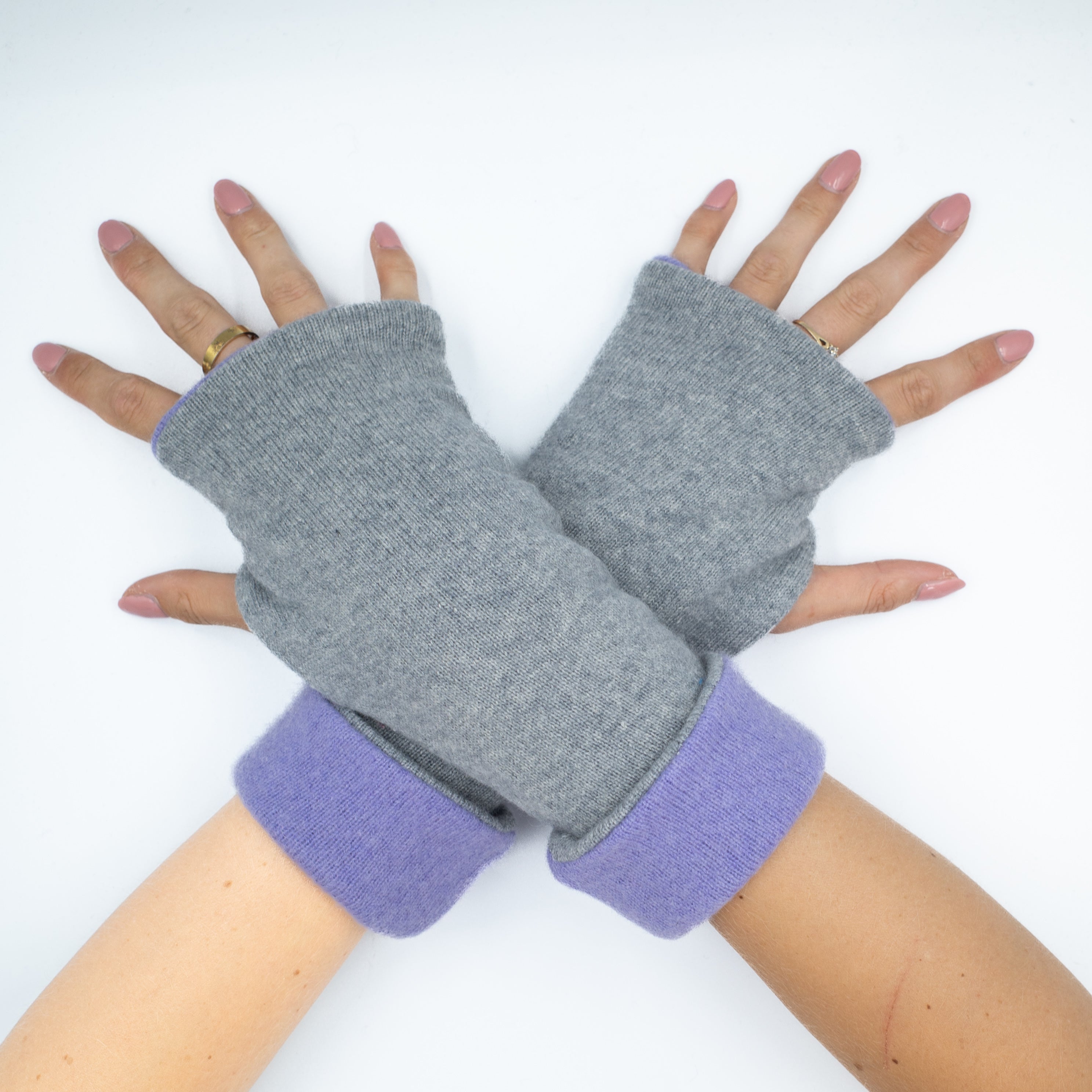 Viola Purple and Smoke Grey Luxury Reversible Cashmere Fingerless Gloves