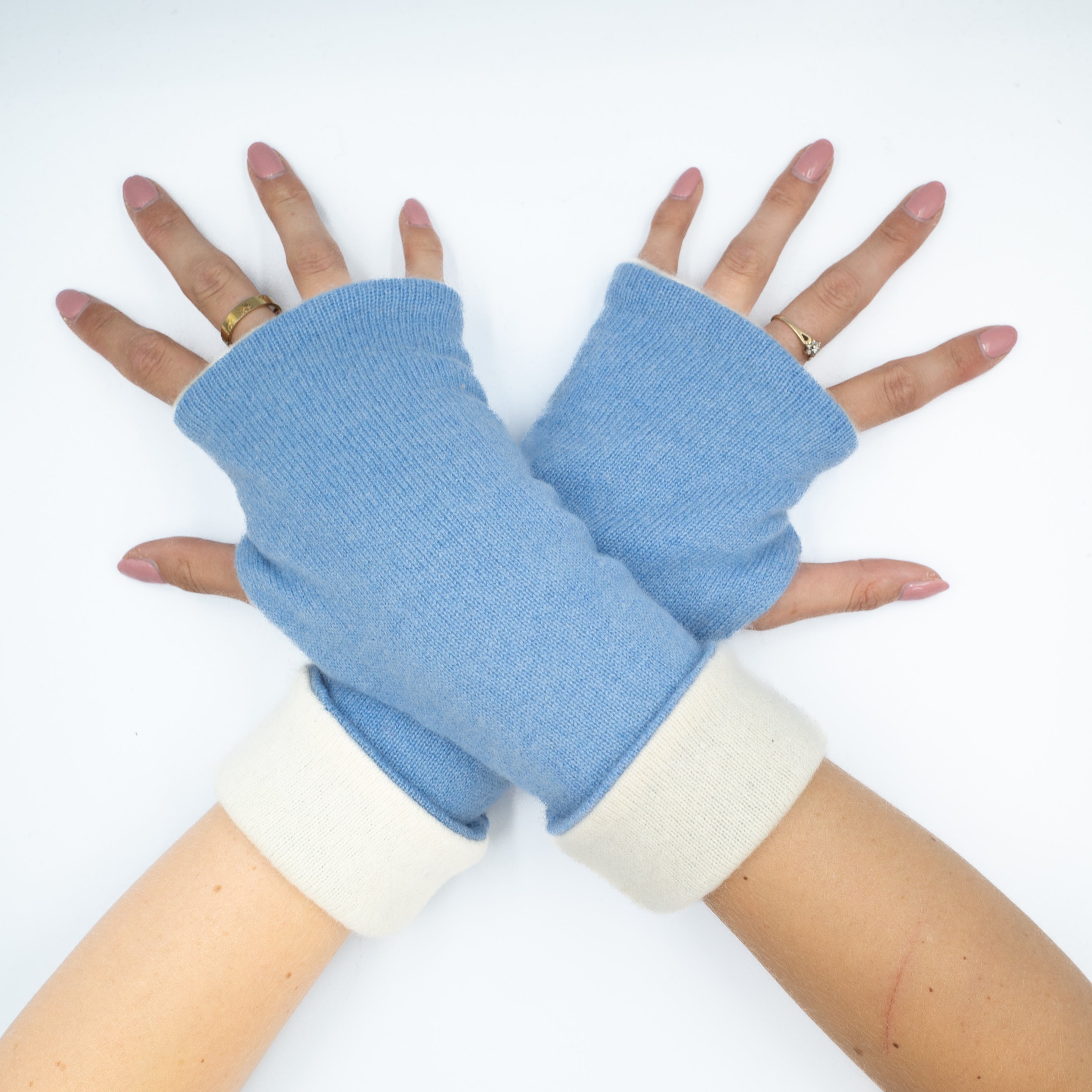 Baby Blue and Cream Luxury Reversible Cashmere Fingerless Gloves