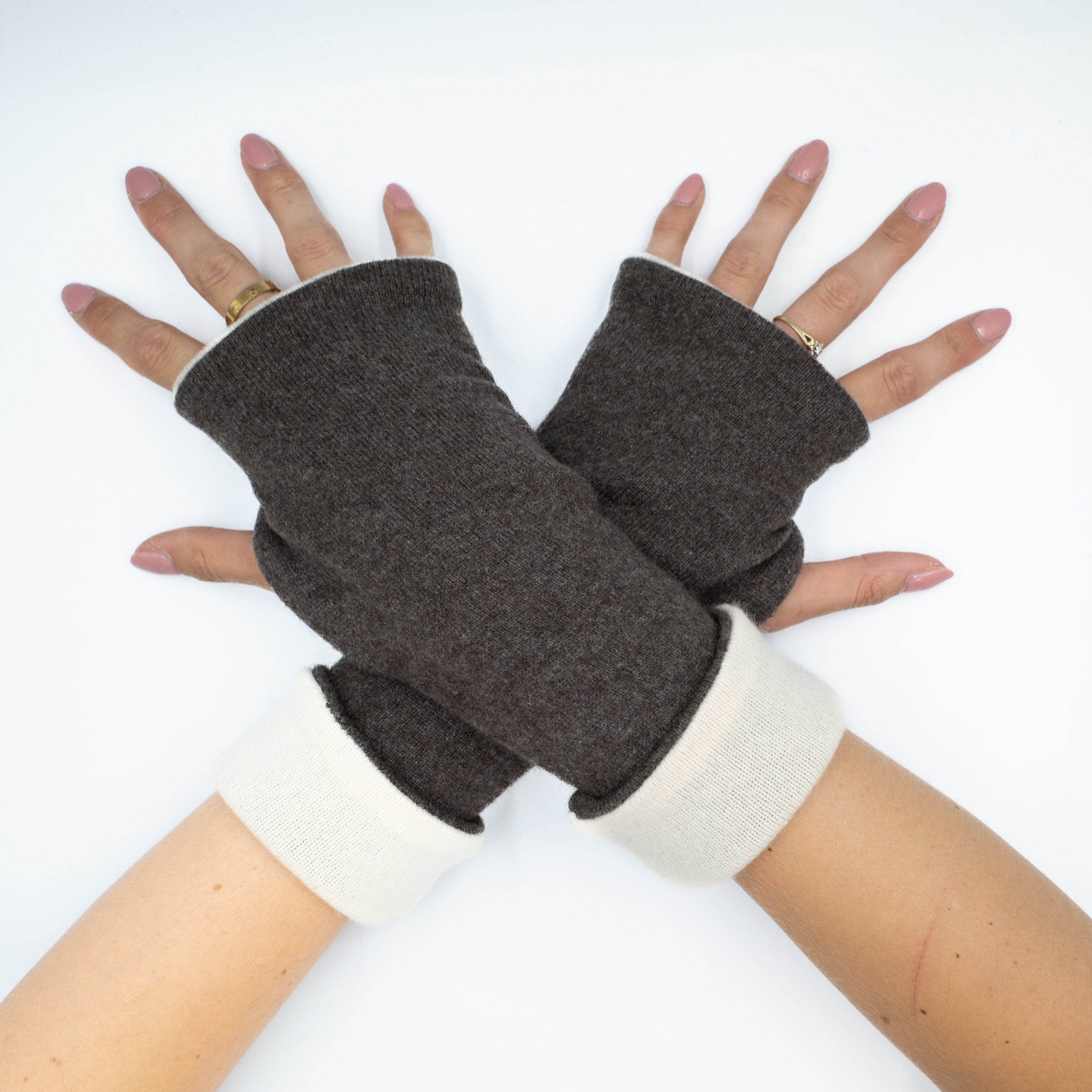 Mouse Brown and Cream Luxury Reversible Cashmere Fingerless Gloves