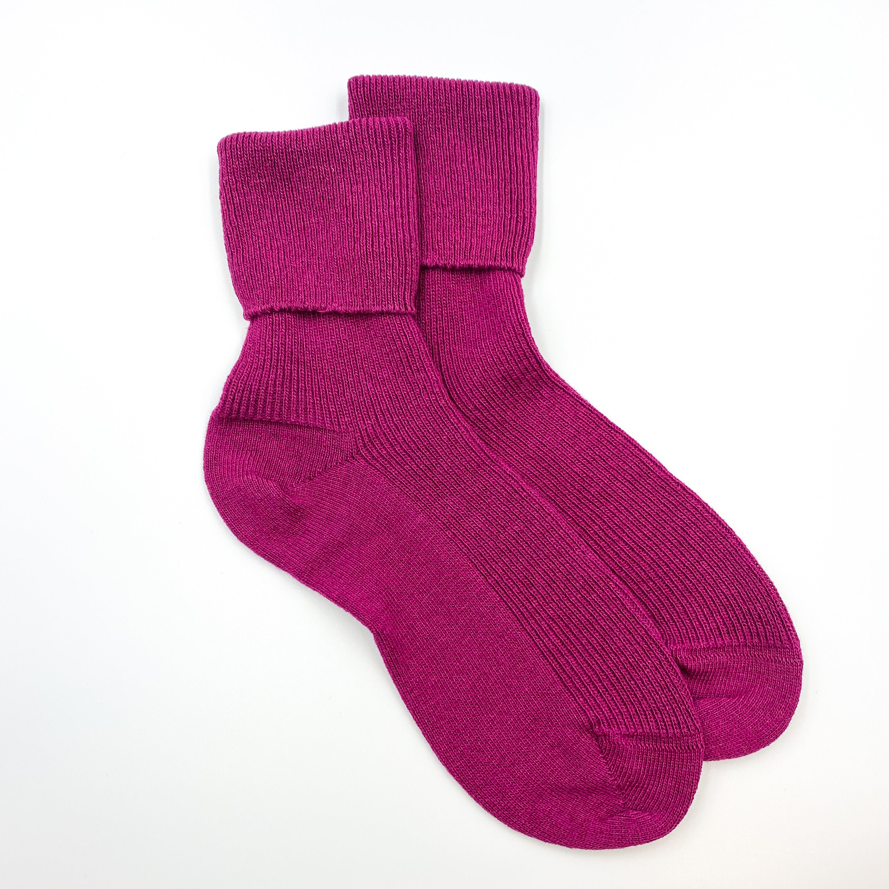 Brand New Scottish Plum Purple Ladies Cashmere Every Day Socks