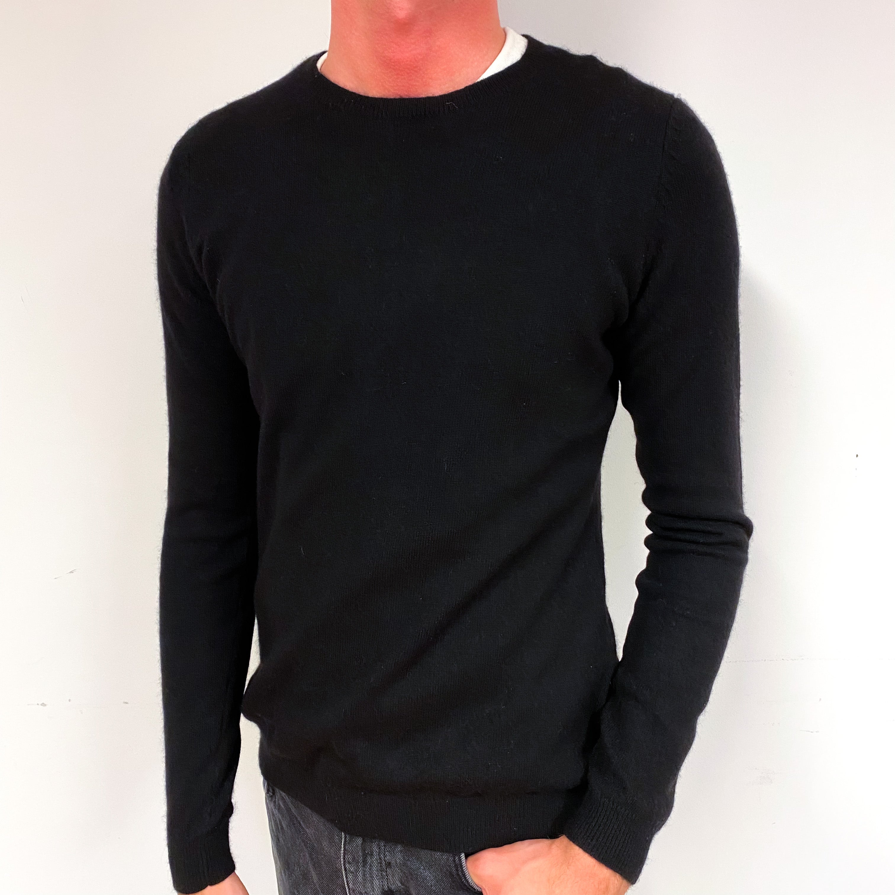 Men’s Black Cashmere Crew Neck Jumper Small