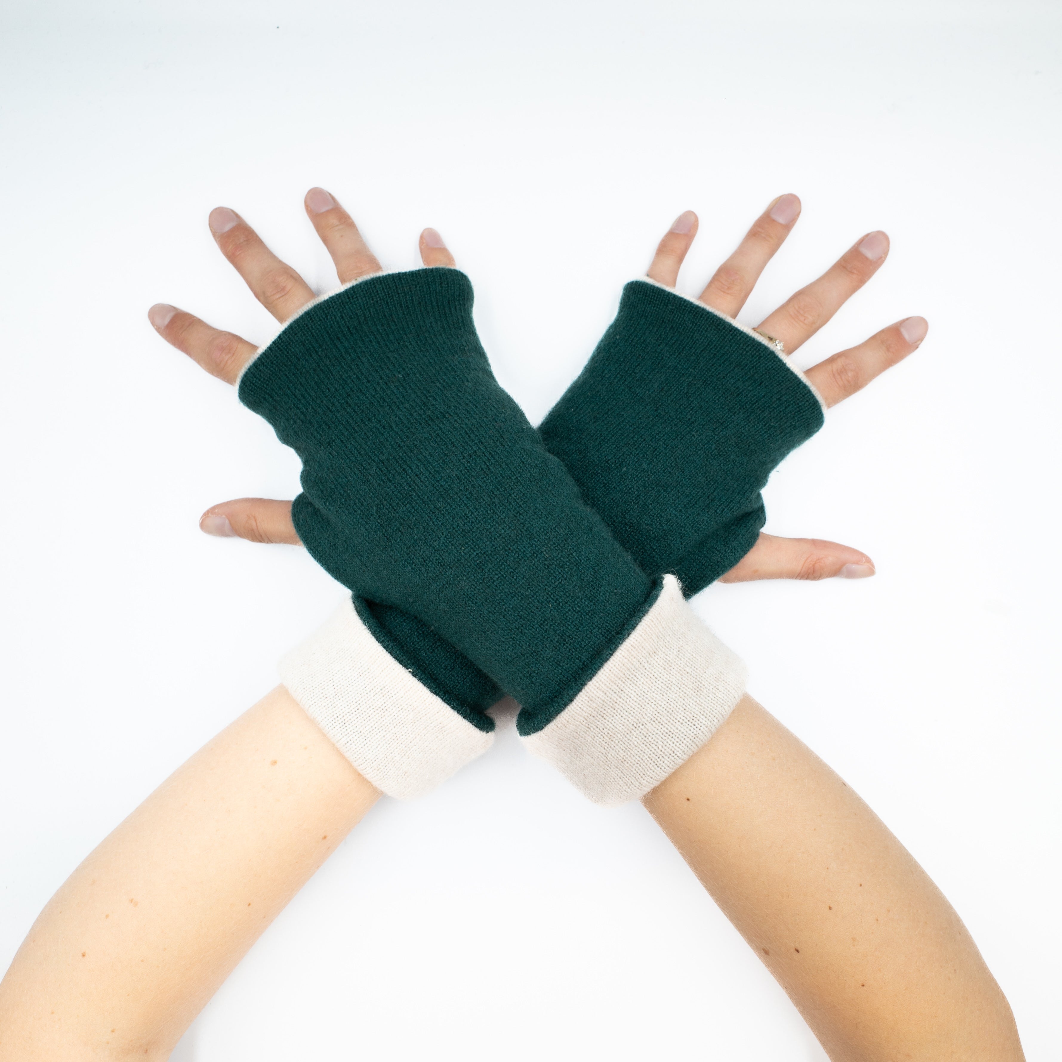 Pine Green and Oatmeal Luxury Reversible Cashmere Fingerless Gloves