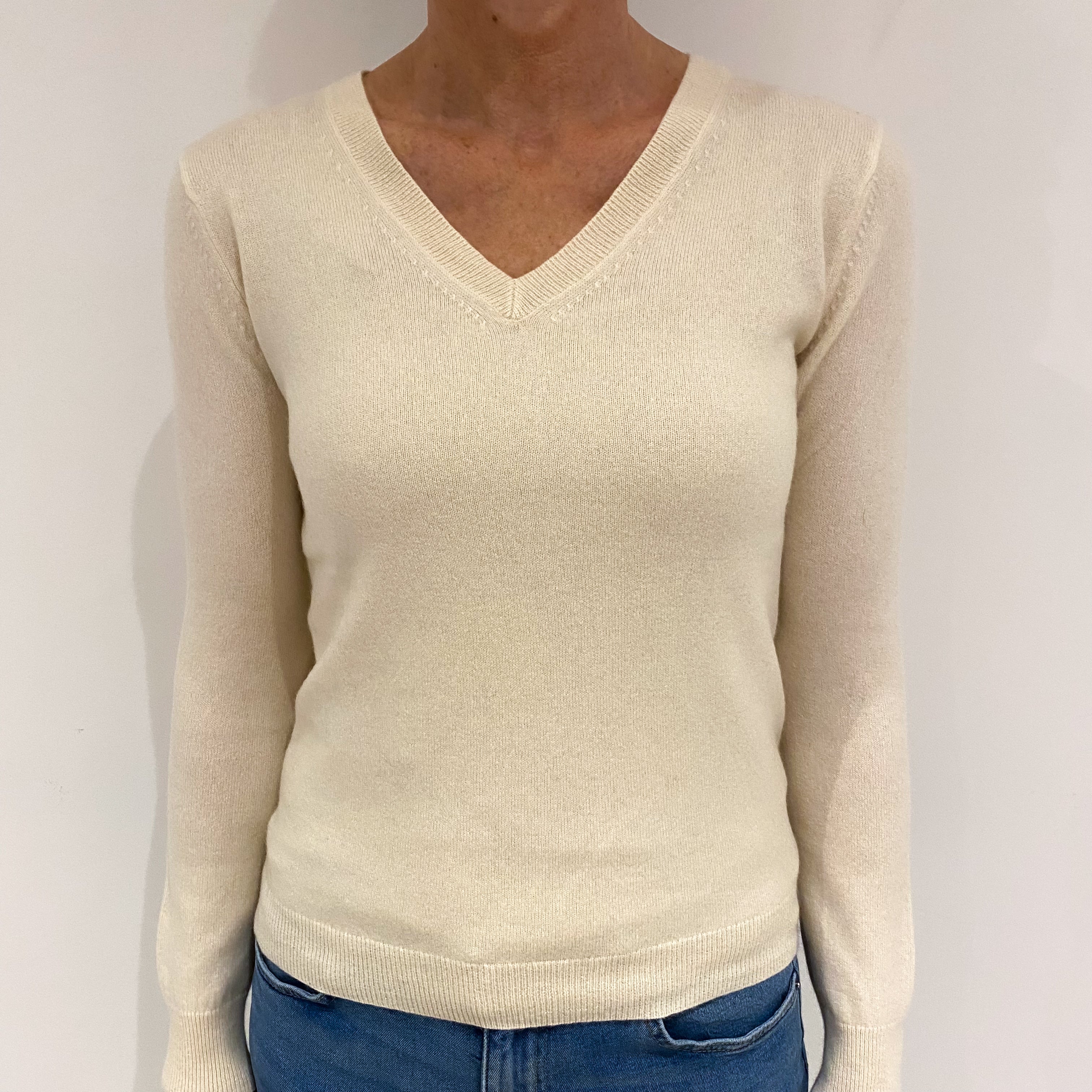 Vanilla Cream Cashmere V Neck Jumper Small