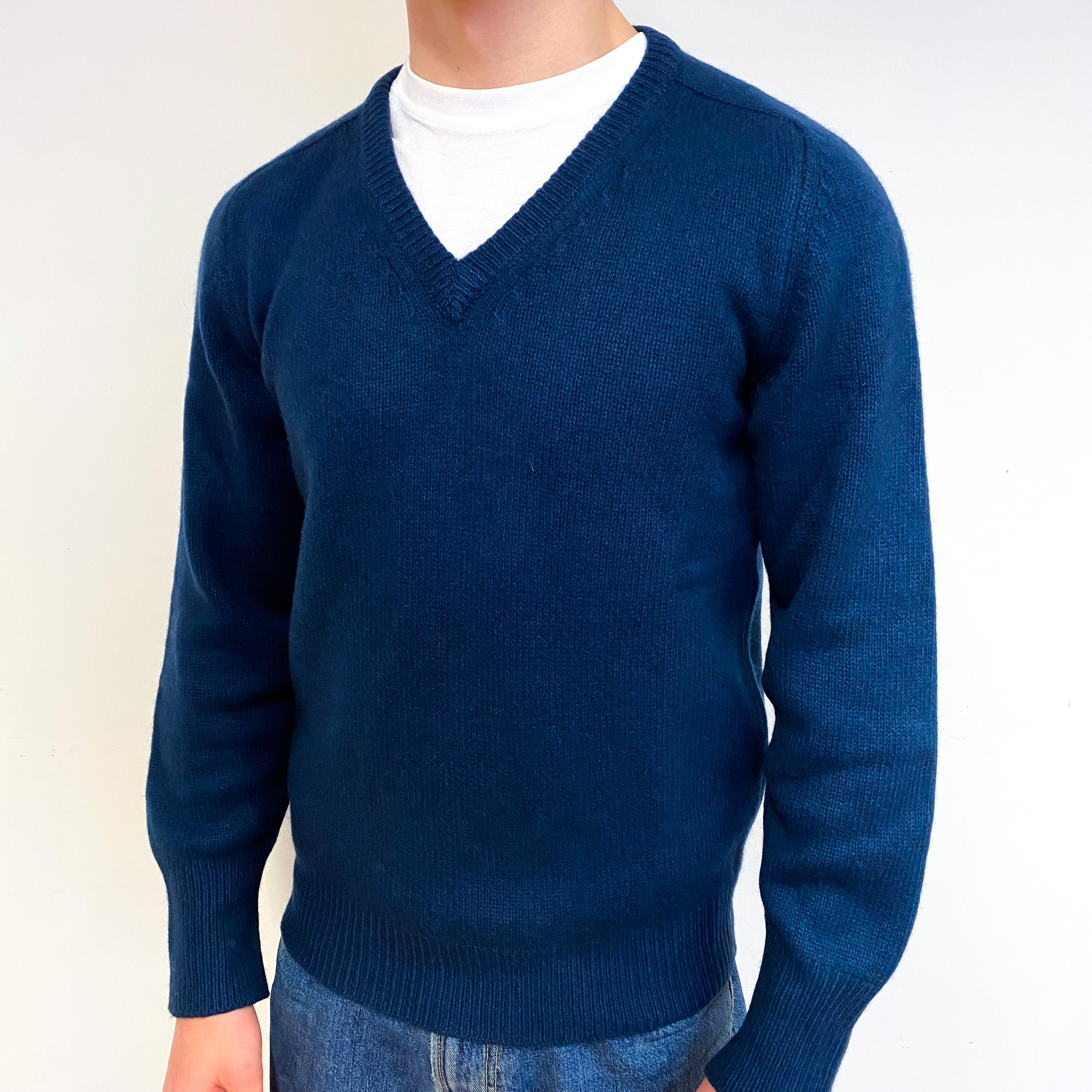 Men's Vintage Deep Blue Chunky Cashmere V-Neck Jumper Small