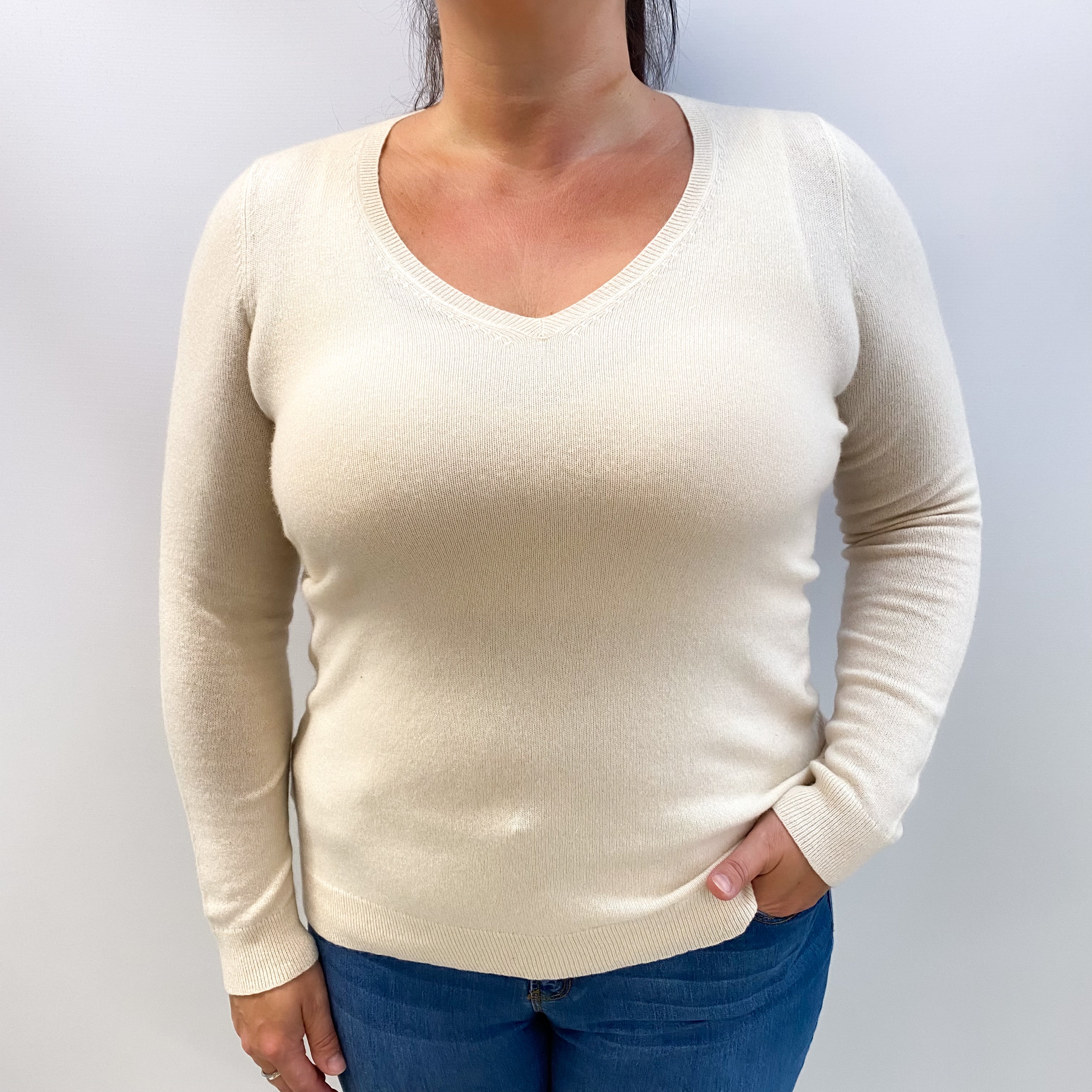 Vanilla Cream Cashmere V Neck Jumper Large