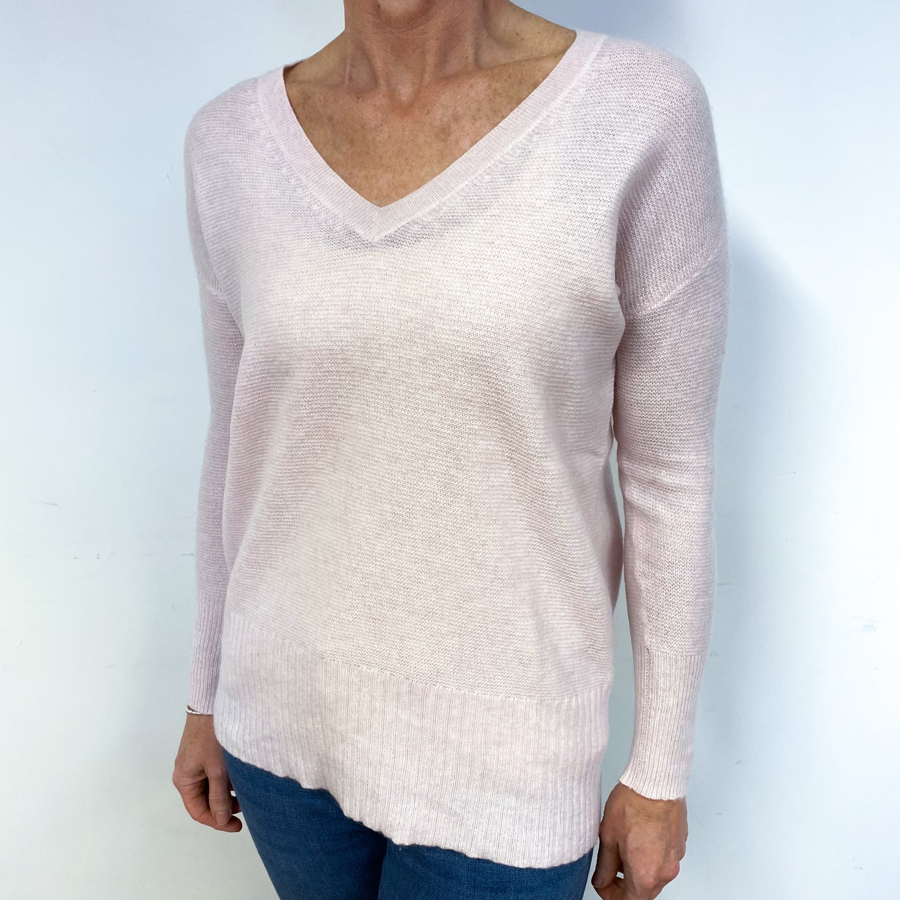 Pale Oyster Pink Cashmere V-Neck Jumper Medium