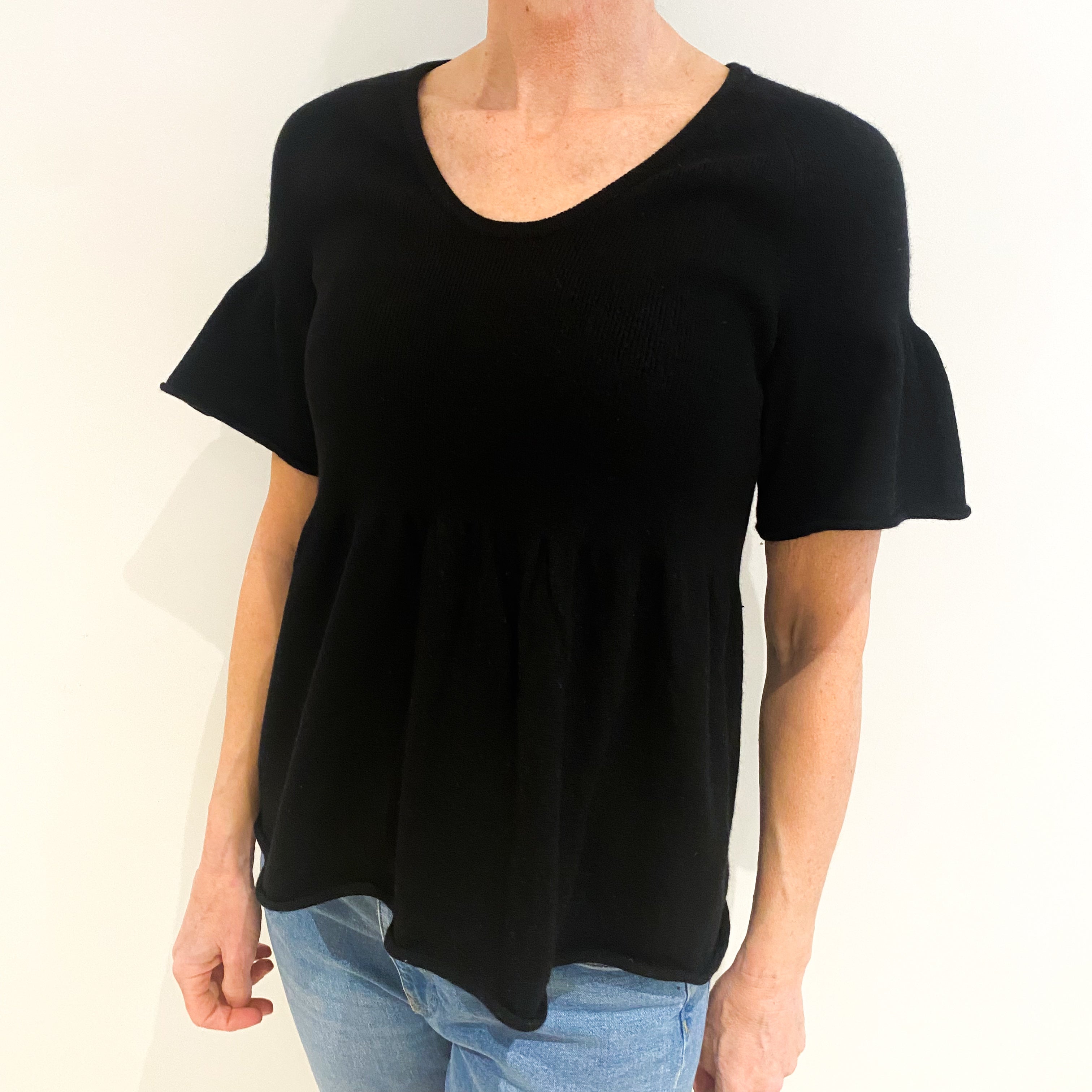 Black Cashmere Scoop Neck Short Sleeved Jumper Small