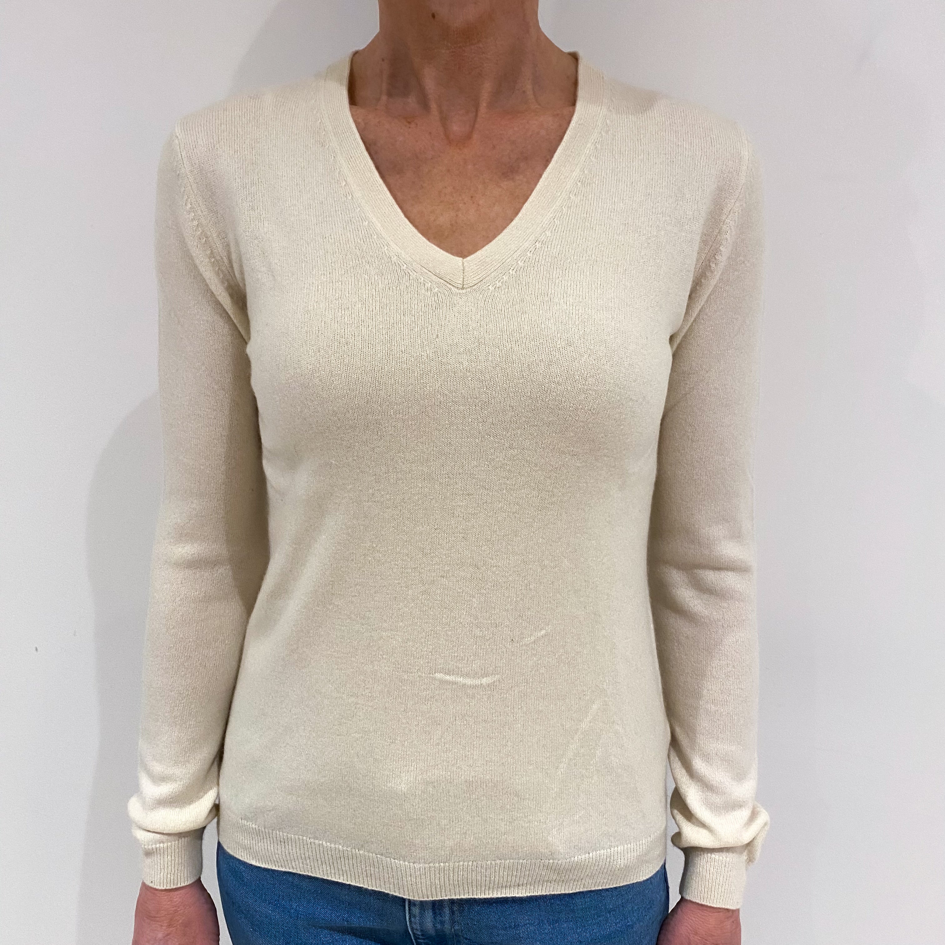 Vanilla Cream Cashmere V Neck Jumper Small