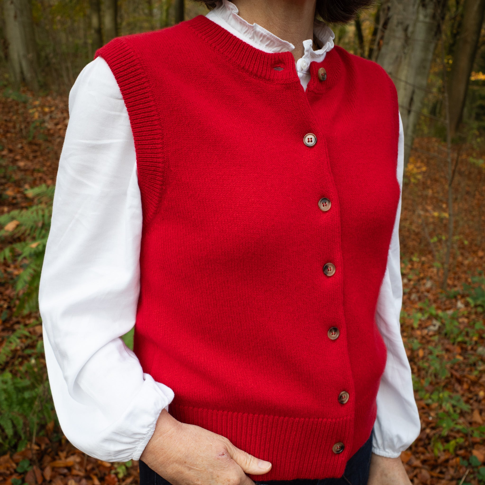 Brand New Post Box Red Luxury Cashmere Crew Neck Waistcoat Large UK 16-18