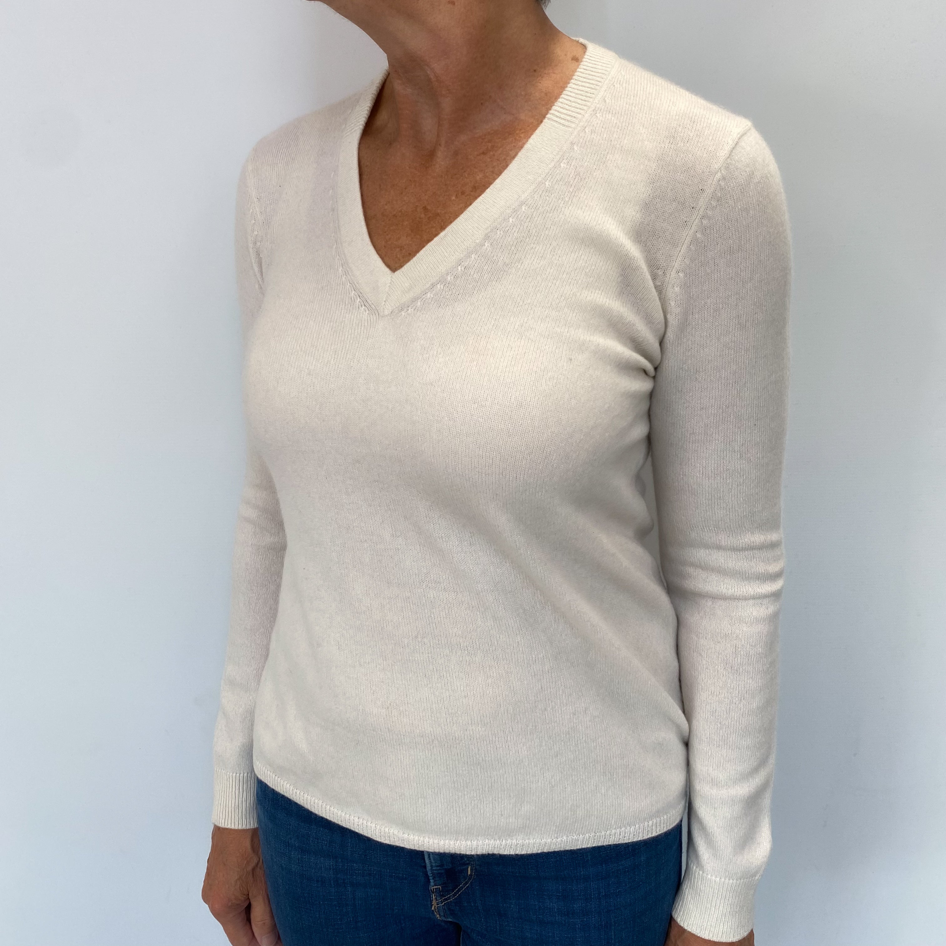 Winter White Cashmere V Neck Jumper Medium