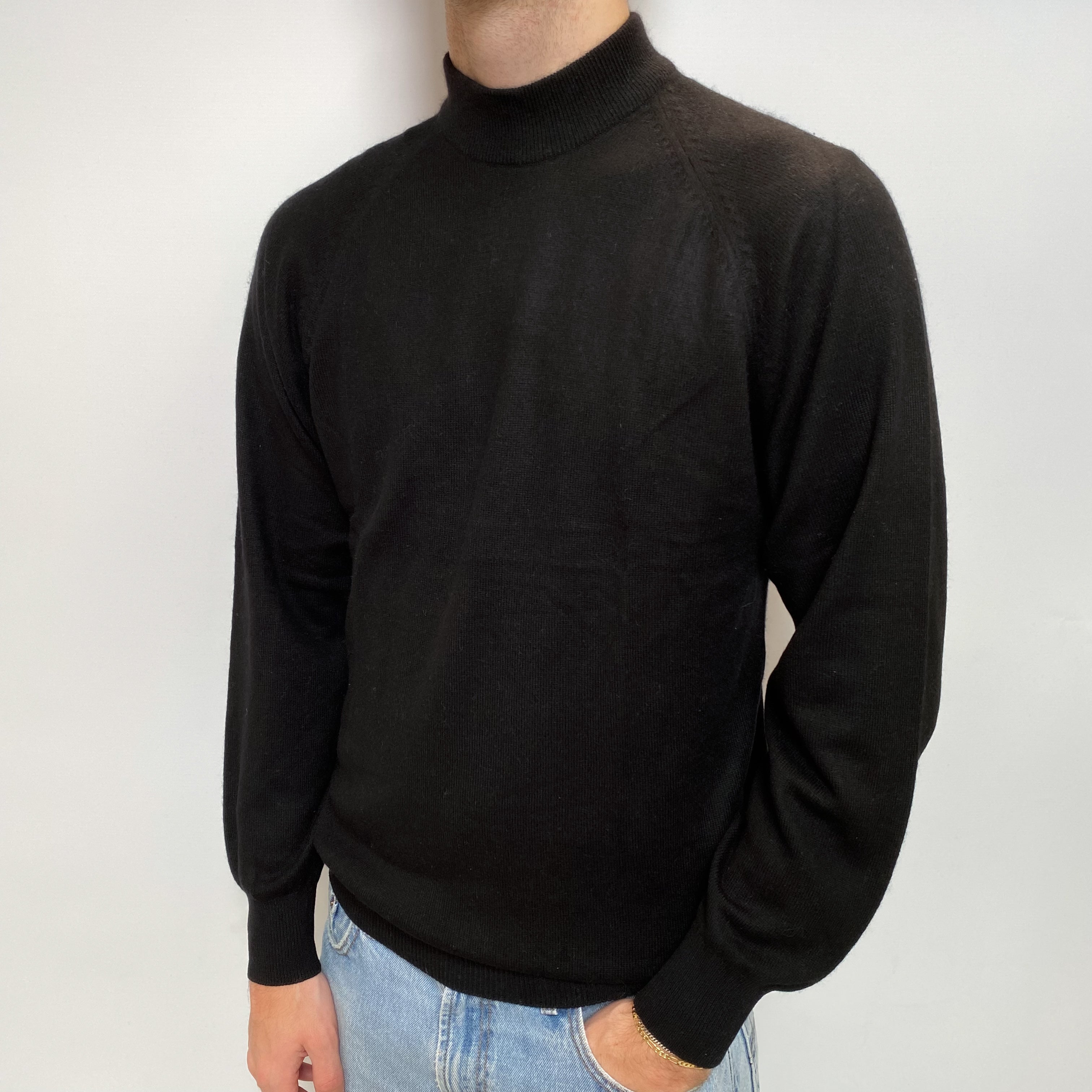 Men's Black Cashmere Turtle Neck Jumper Large