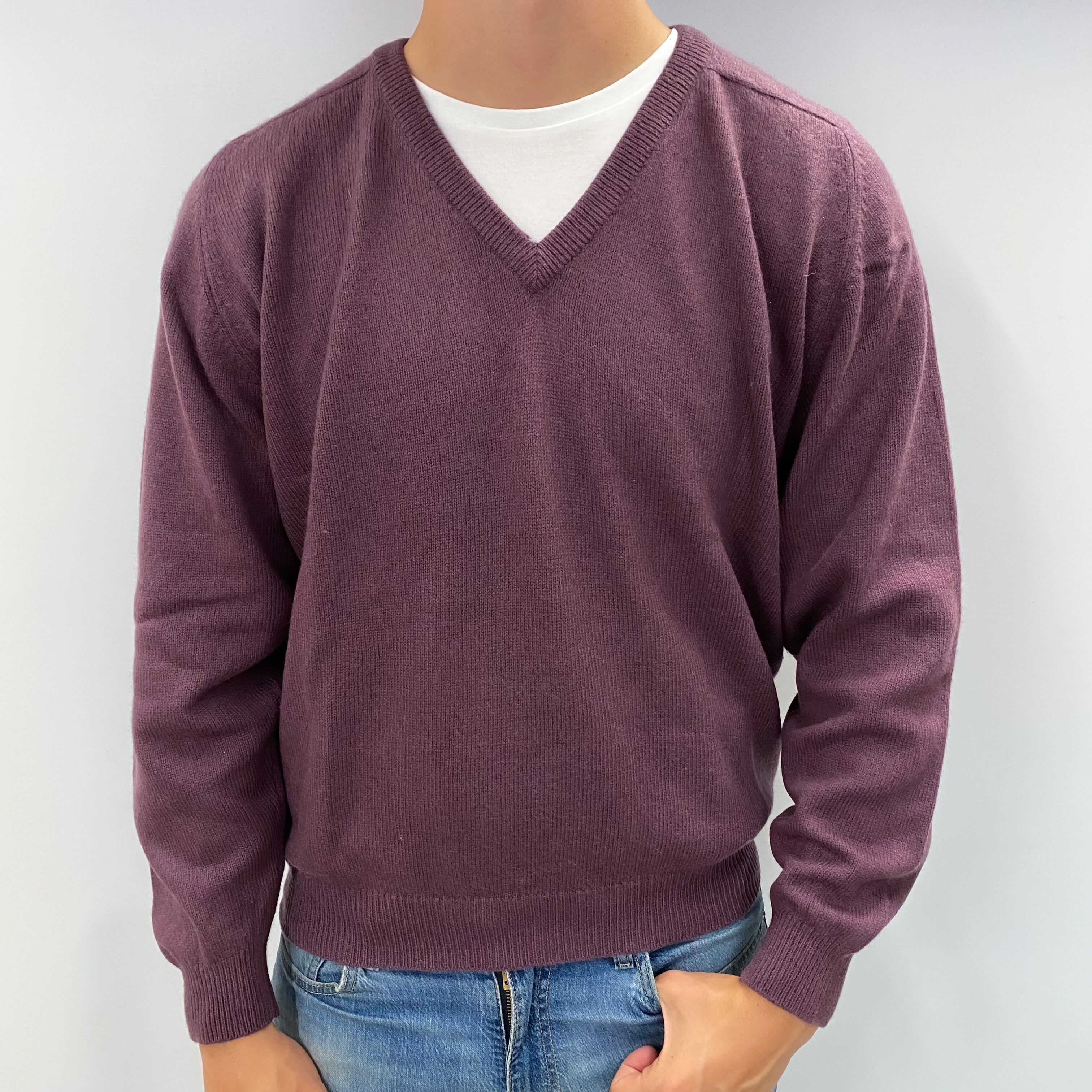 Men's Plum Purple Cashmere V Neck Jumper XL