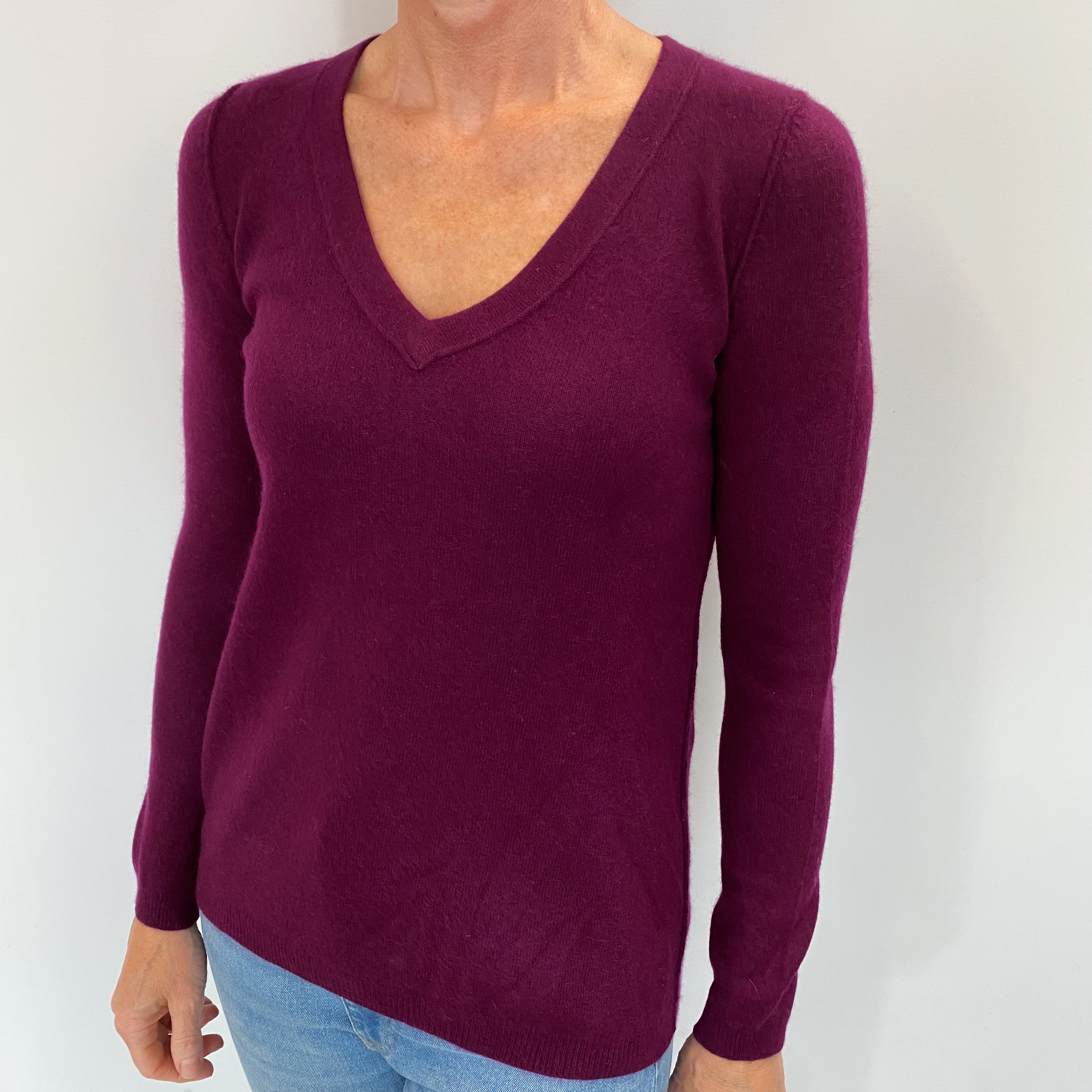 Win Purple Cashmere V Neck Jumper Small